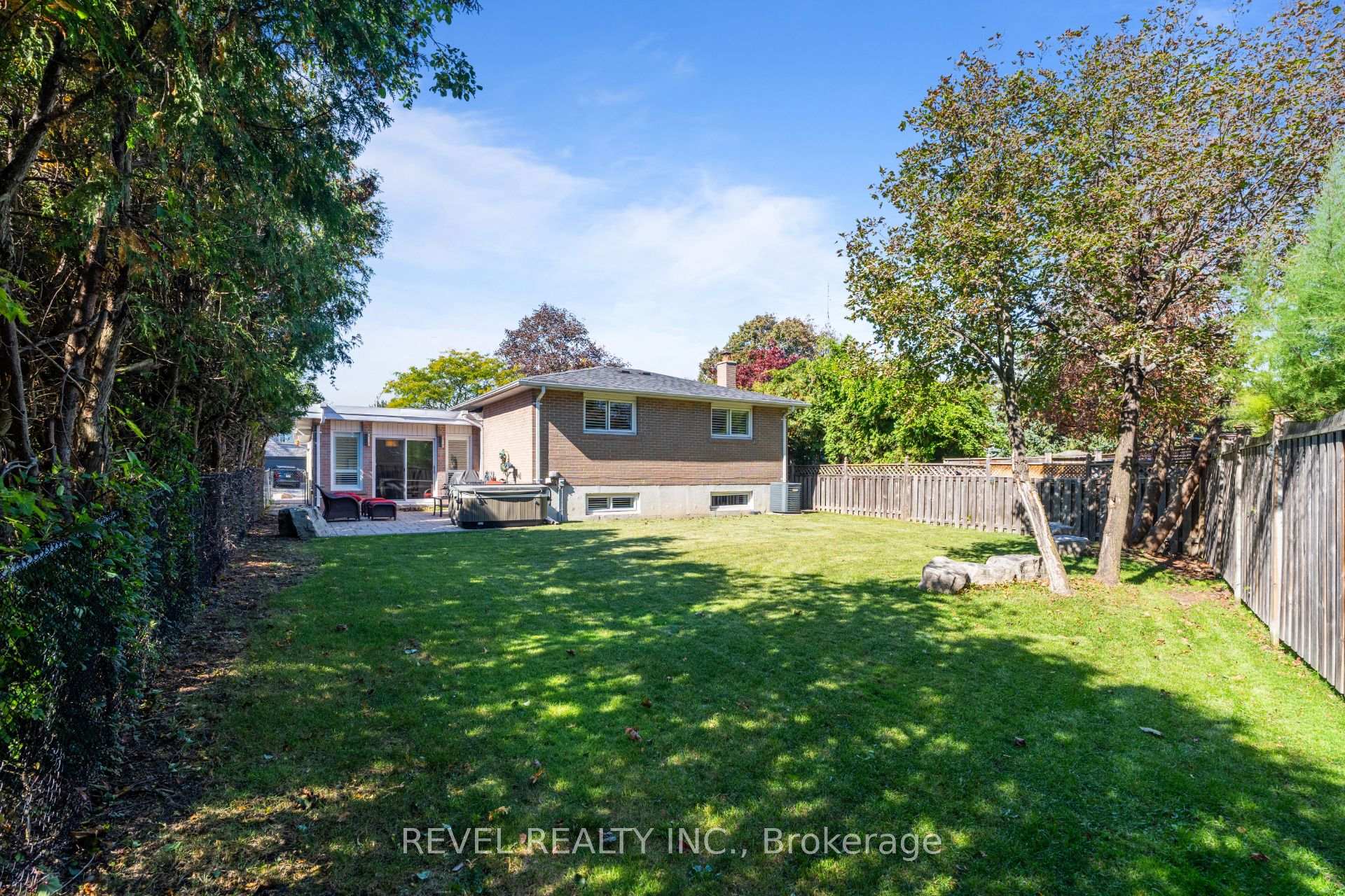 Photo 36 of 23 River View Drive, Brampton, Brampton East — HOMEH