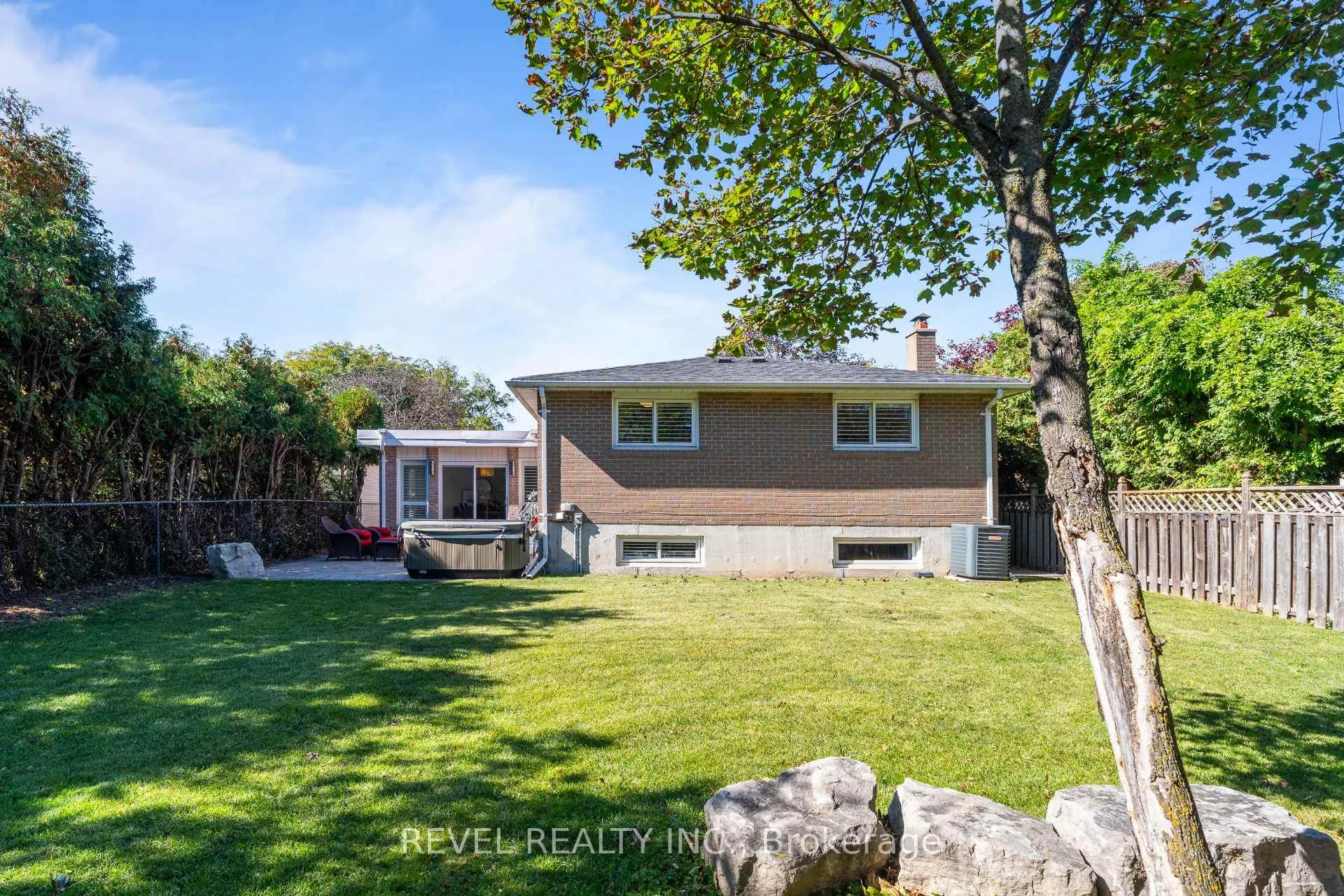 Photo 39 of 23 River View Drive, Brampton, Brampton East — HOMEH