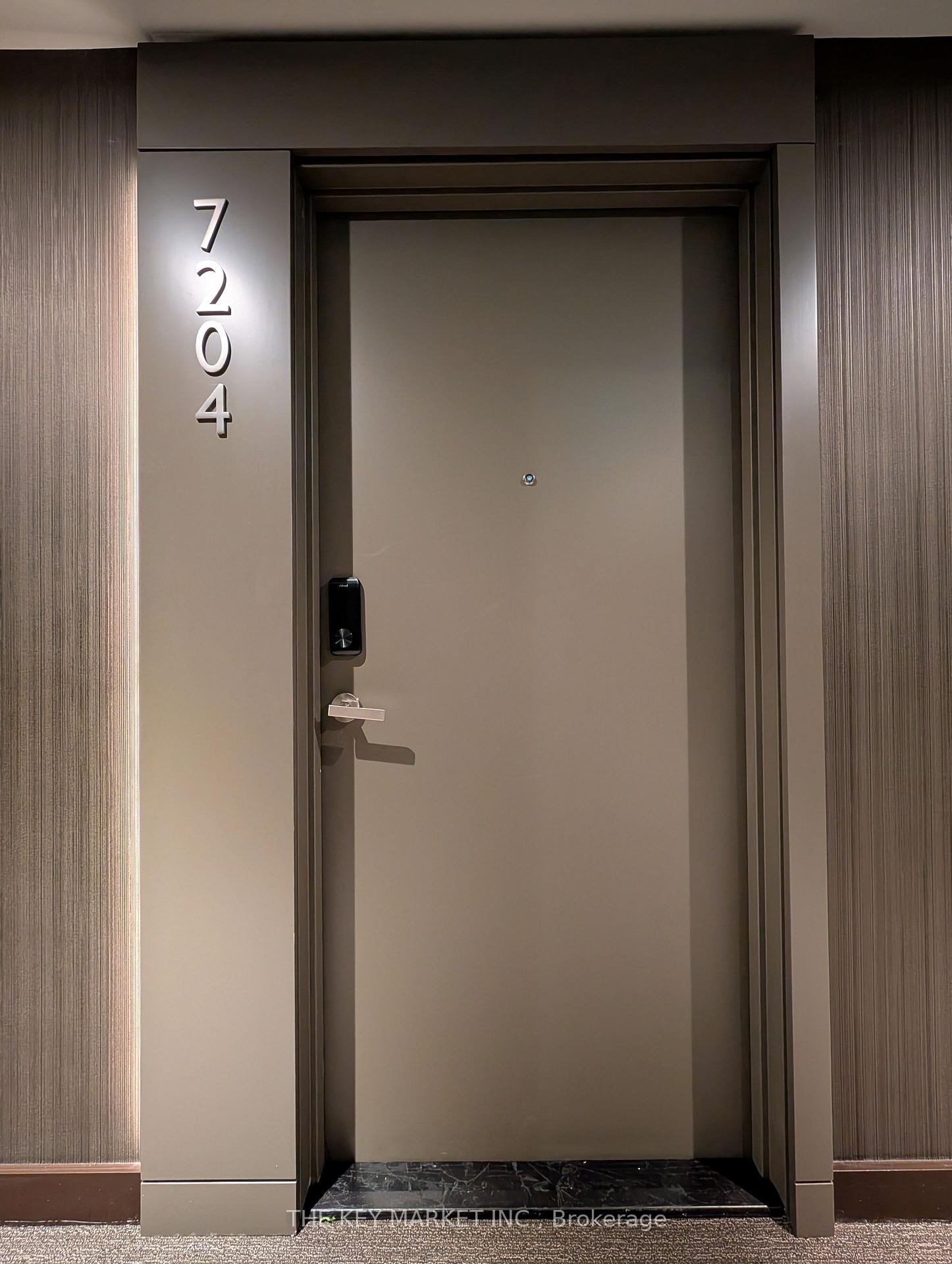 Photo 10 of Unit 7204, 448 Burnhamthorpe Road, Mississauga, City Centre — HOMEH