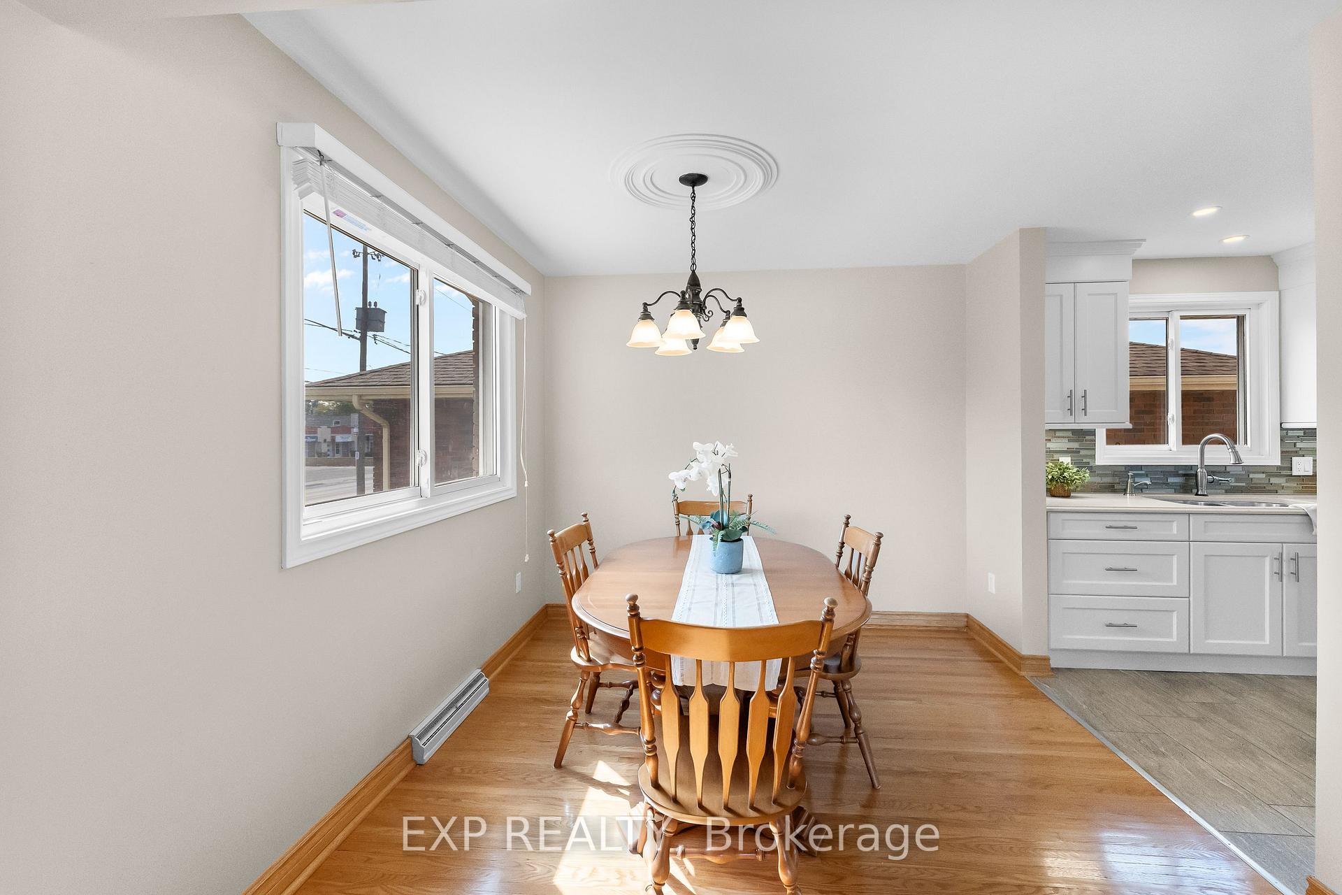 Photo 8 of 6246 Glengate Street, Niagara Falls, Morrison — HOMEH