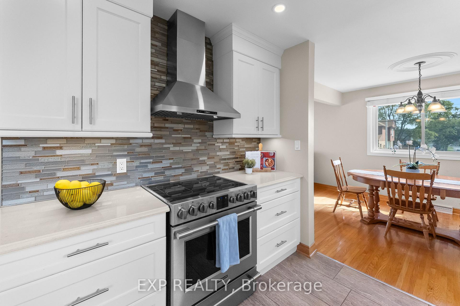 Photo 13 of 6246 Glengate Street, Niagara Falls, Morrison — HOMEH