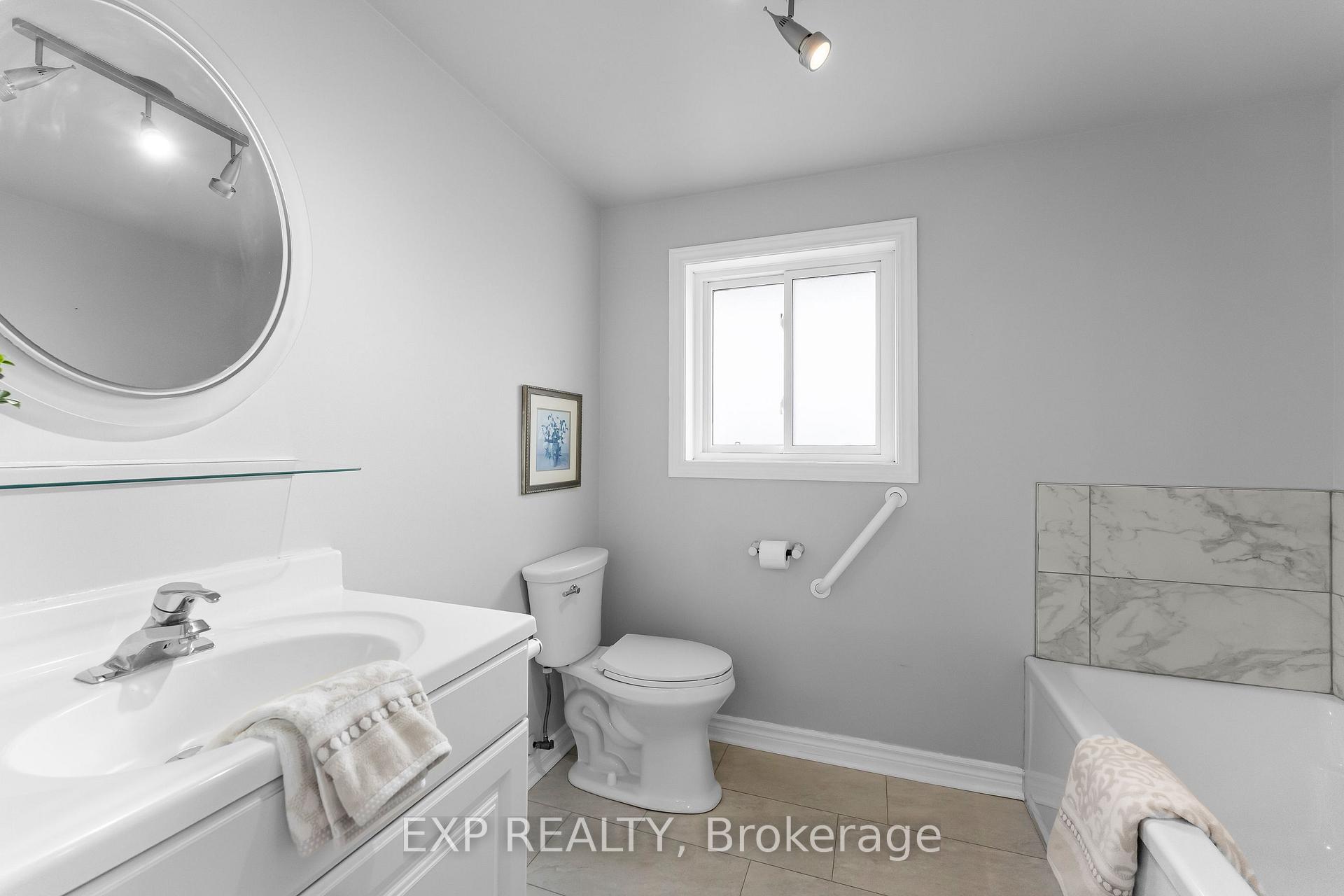 Photo 17 of 6246 Glengate Street, Niagara Falls, Morrison — HOMEH