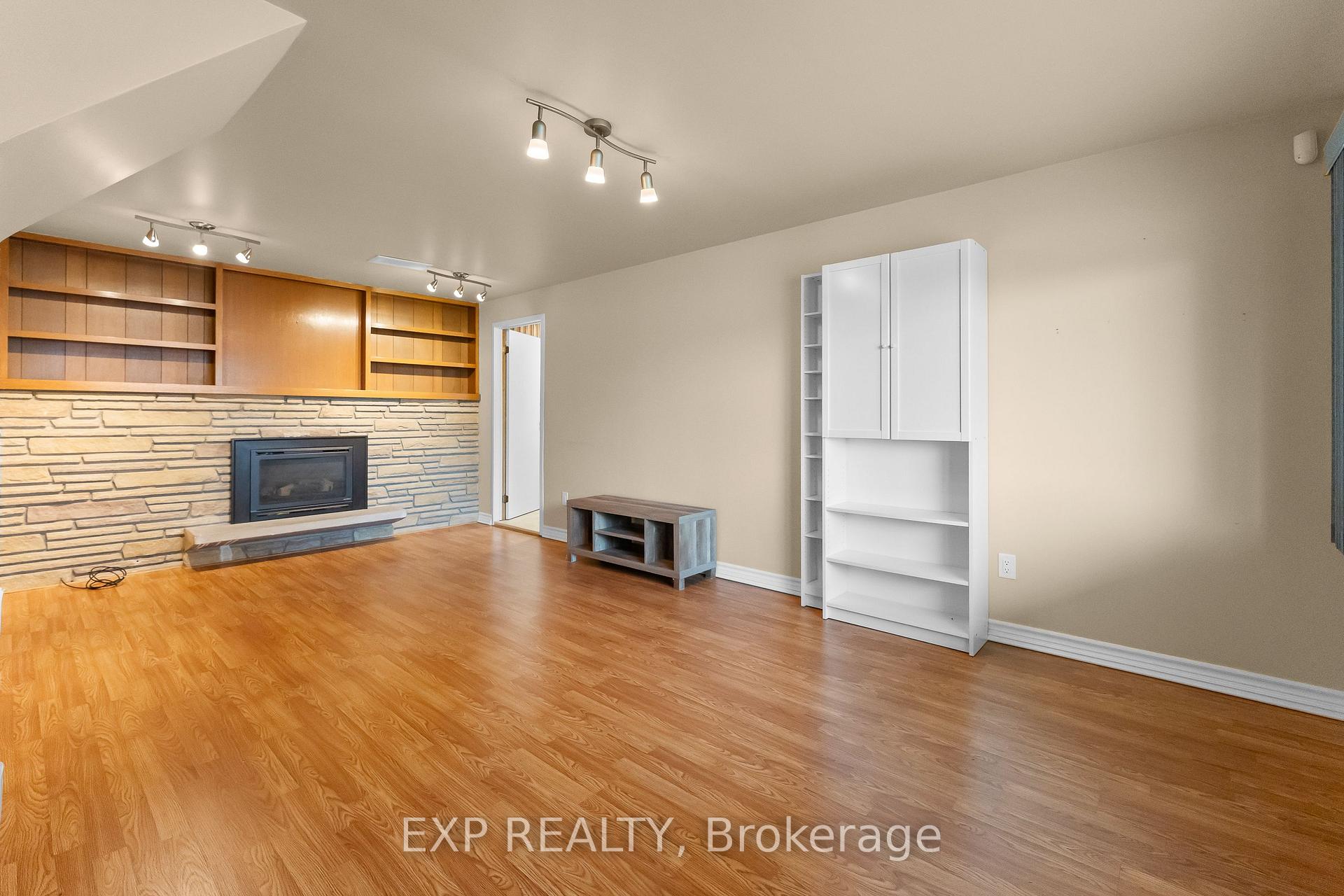 Photo 24 of 6246 Glengate Street, Niagara Falls, Morrison — HOMEH