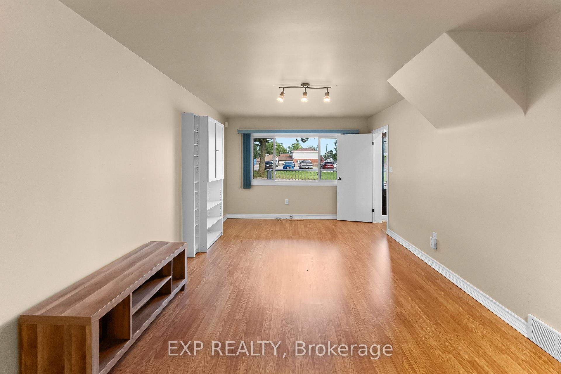 Photo 25 of 6246 Glengate Street, Niagara Falls, Morrison — HOMEH