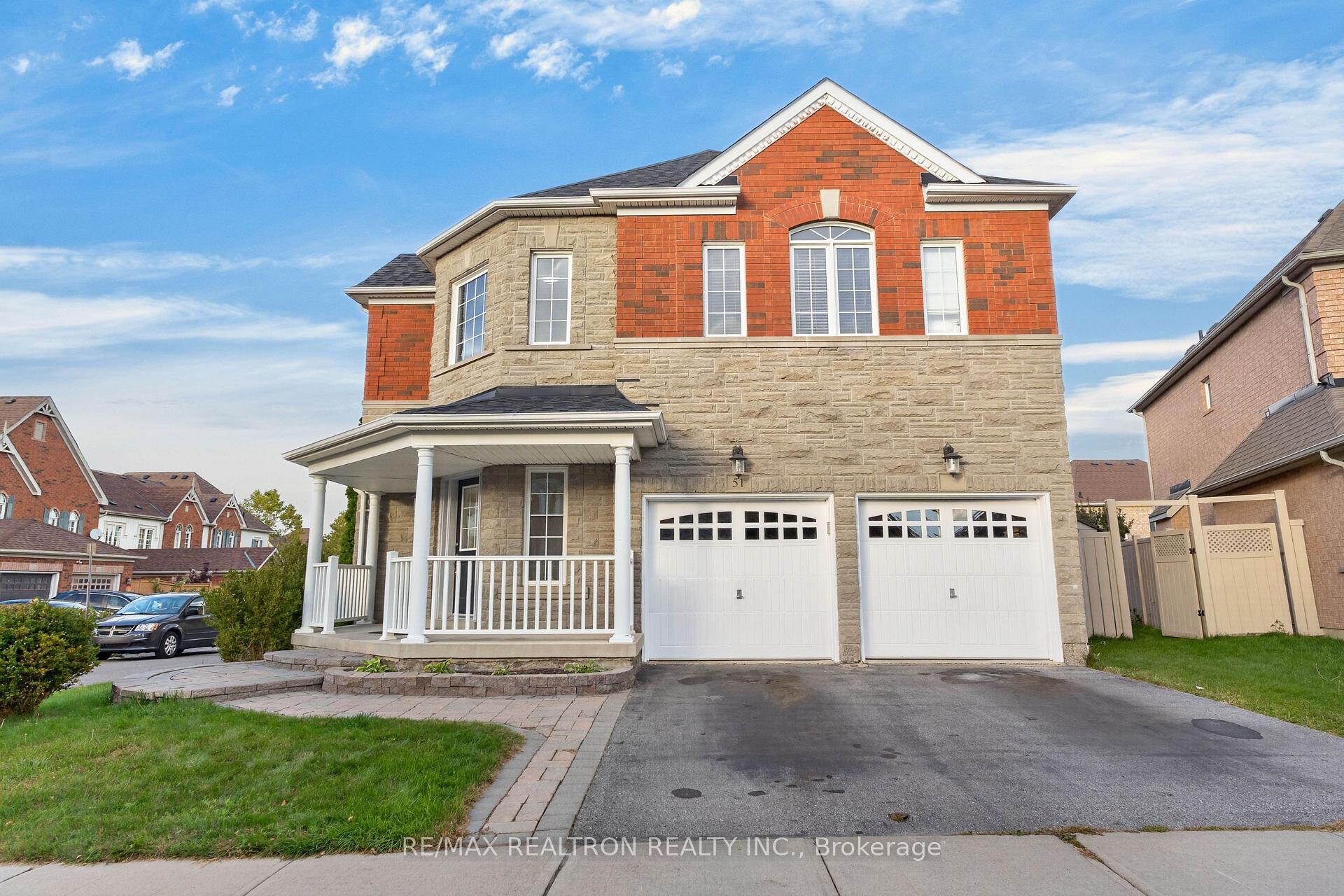 Photo 3 of 51 Wilsongary Circle, Ajax, Northeast Ajax — HOMEH