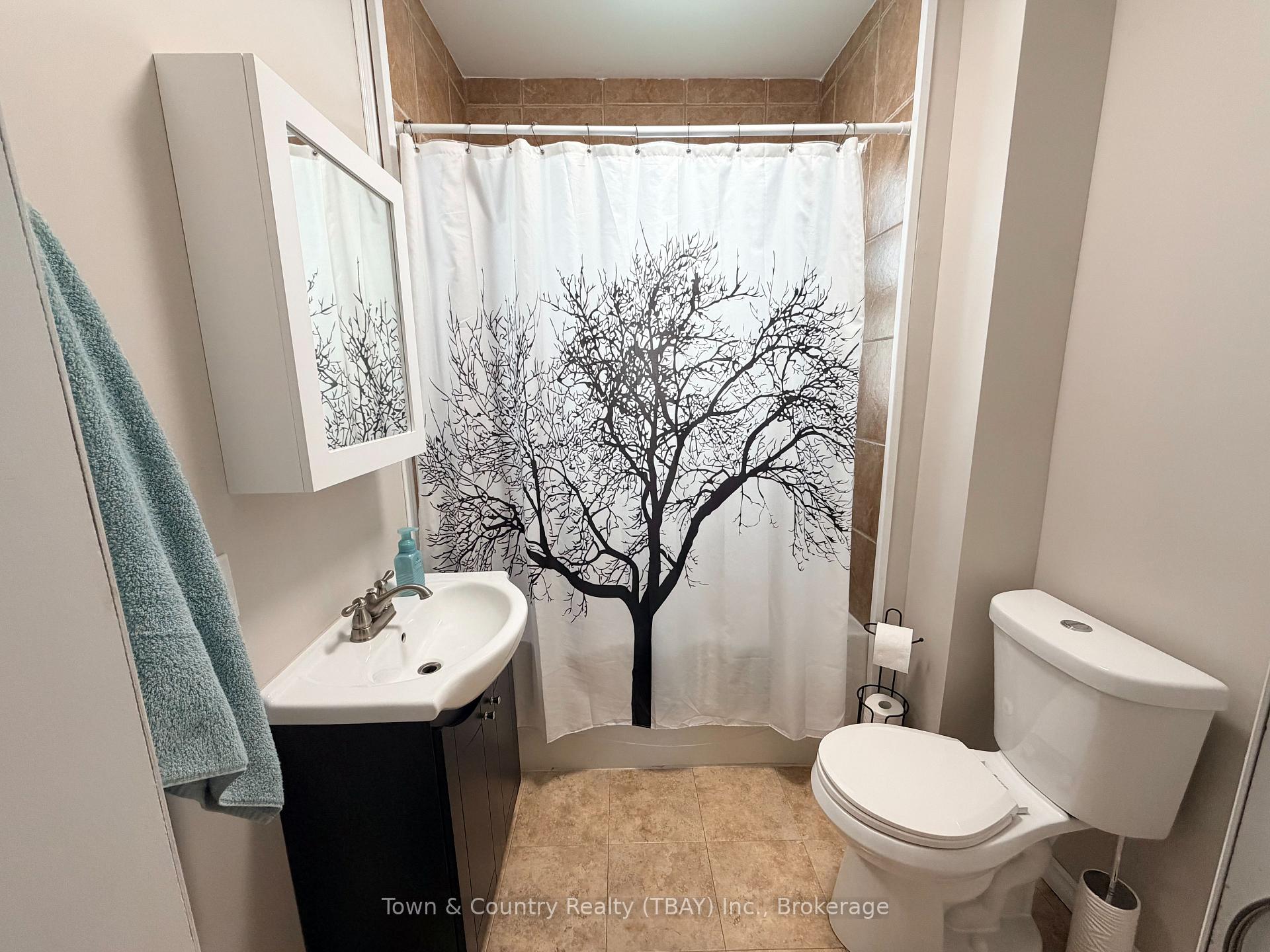 Photo 12 of 372 Mary Street E, Thunder Bay, Westfort — HOMEH