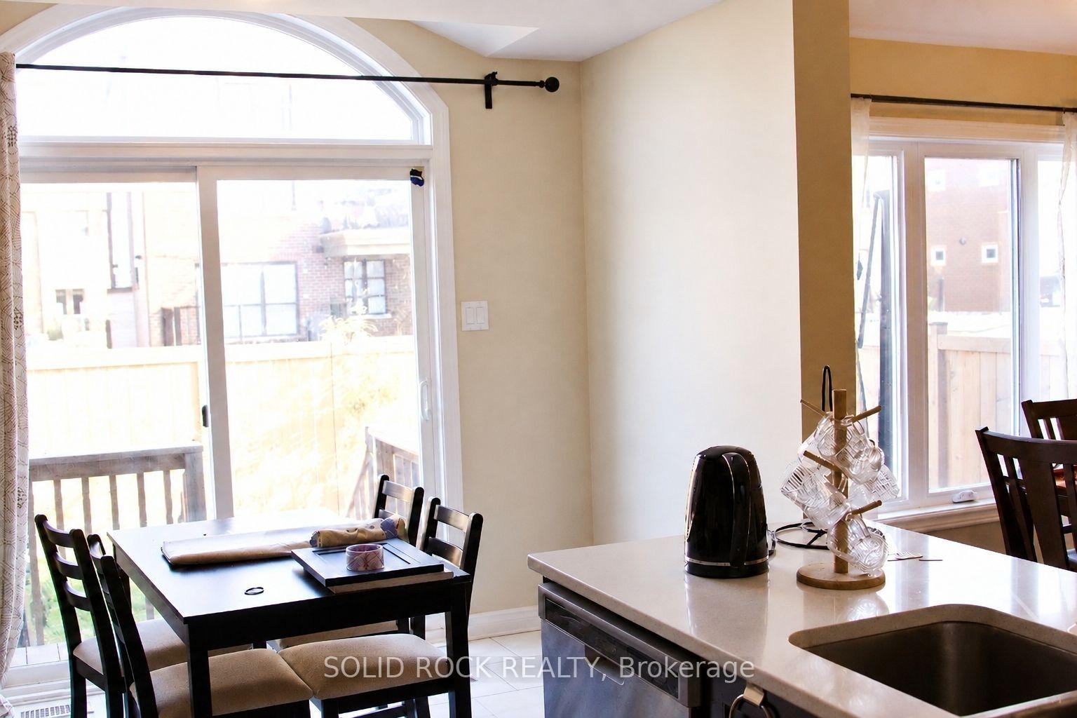 Photo 6 of 109 Mancini Way, Ottawa, Barrhaven - Strandherd — HOMEH