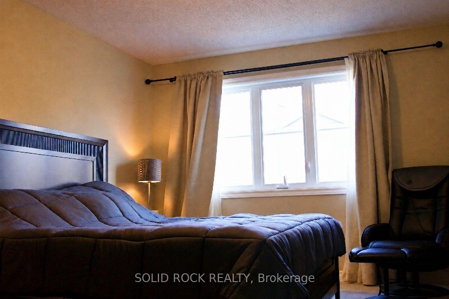 Photo 8 of 109 Mancini Way, Ottawa, Barrhaven - Strandherd — HOMEH