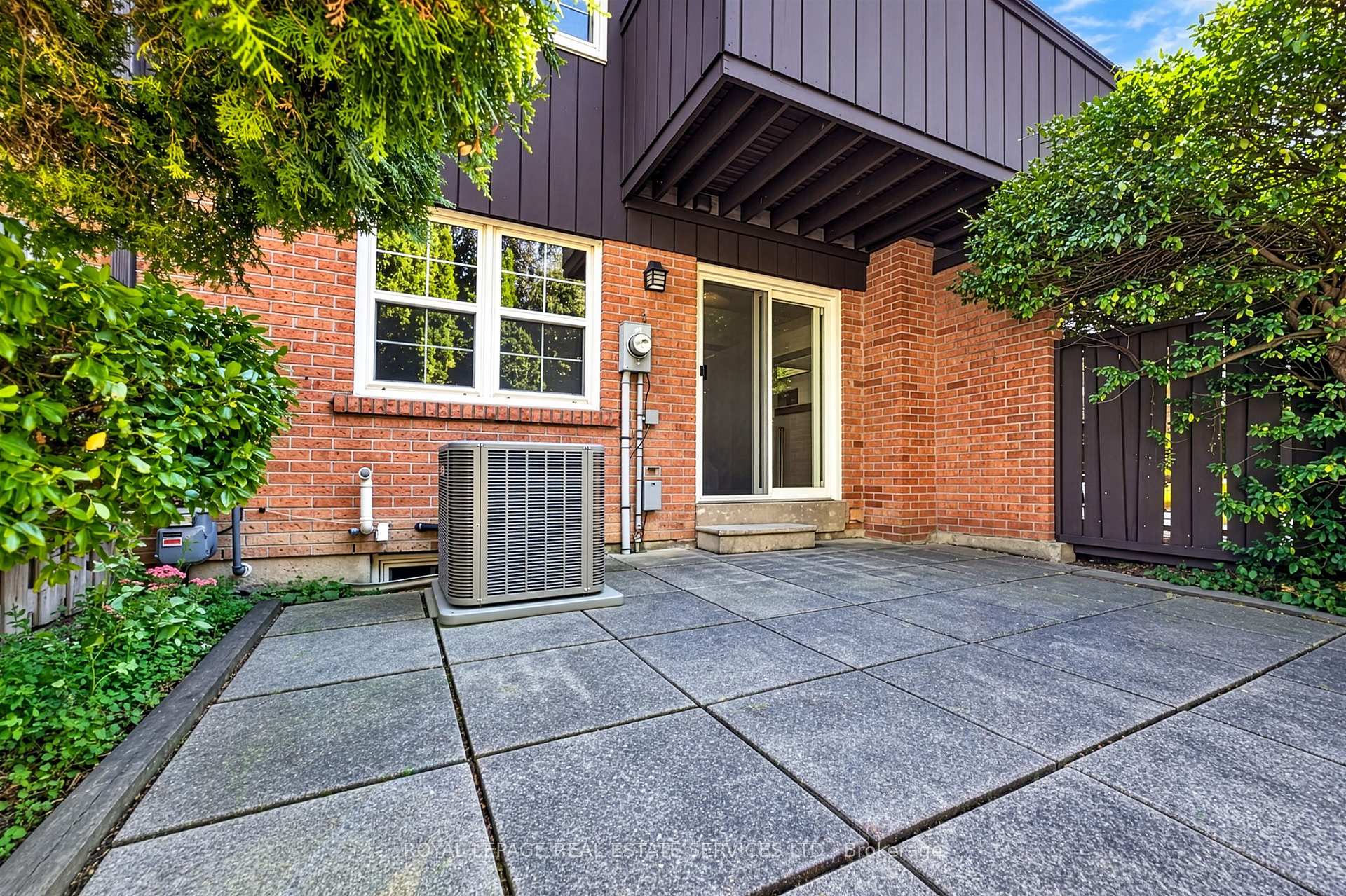 Photo 9 of Unit 86, 1951 Rathburn Road E, Mississauga, Rathwood — HOMEH