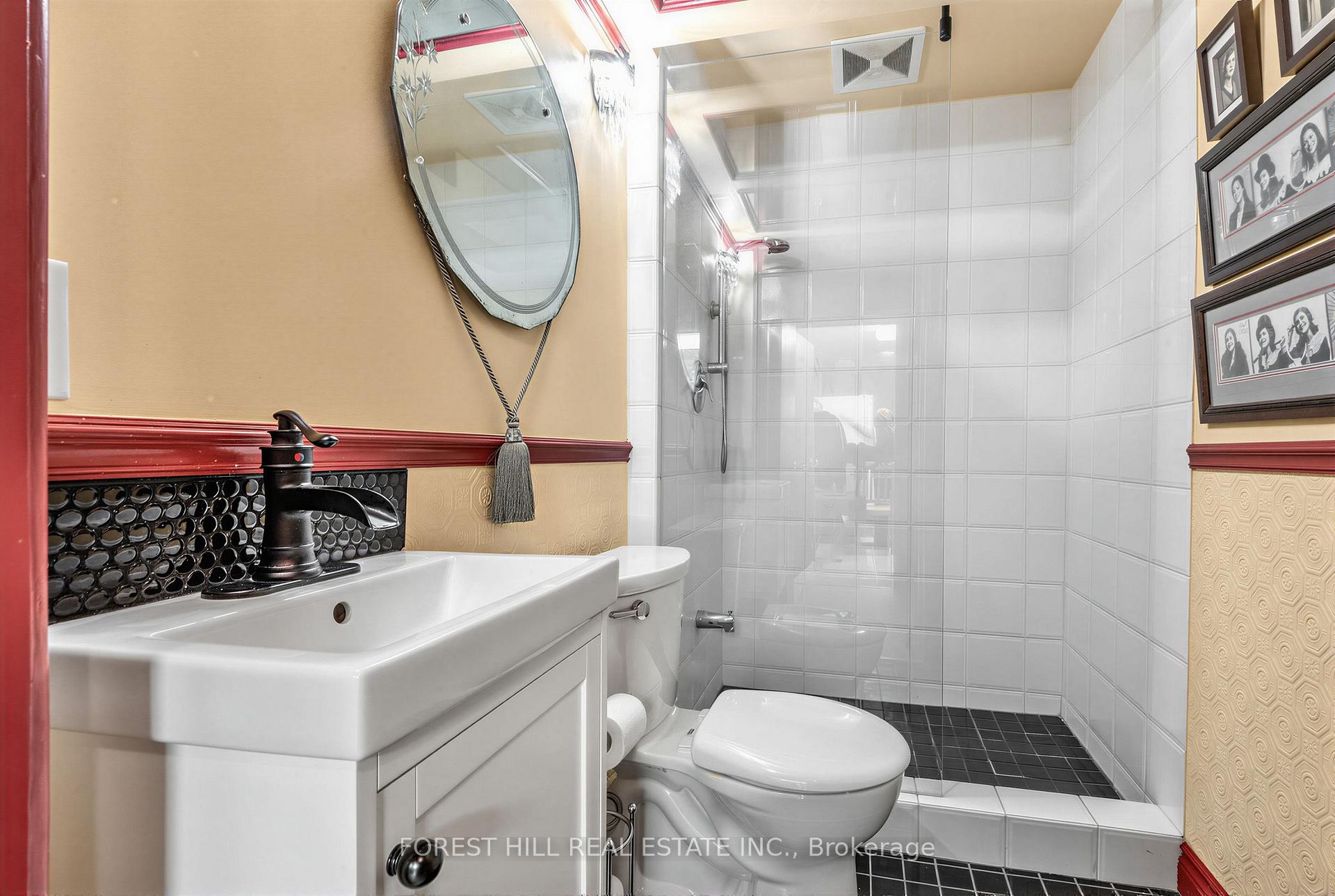 Photo 23 of 4 Abrams Place, North York, St. Andrew-Windfields — HOMEH