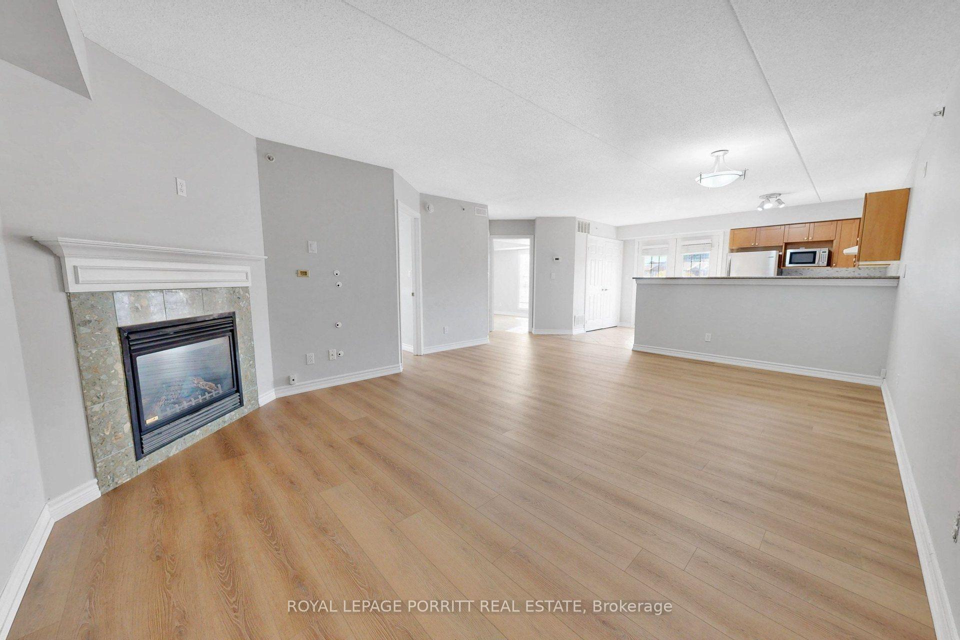 Photo 5 of 2085 Appleby Line, Burlington, Uptown — HOMEH