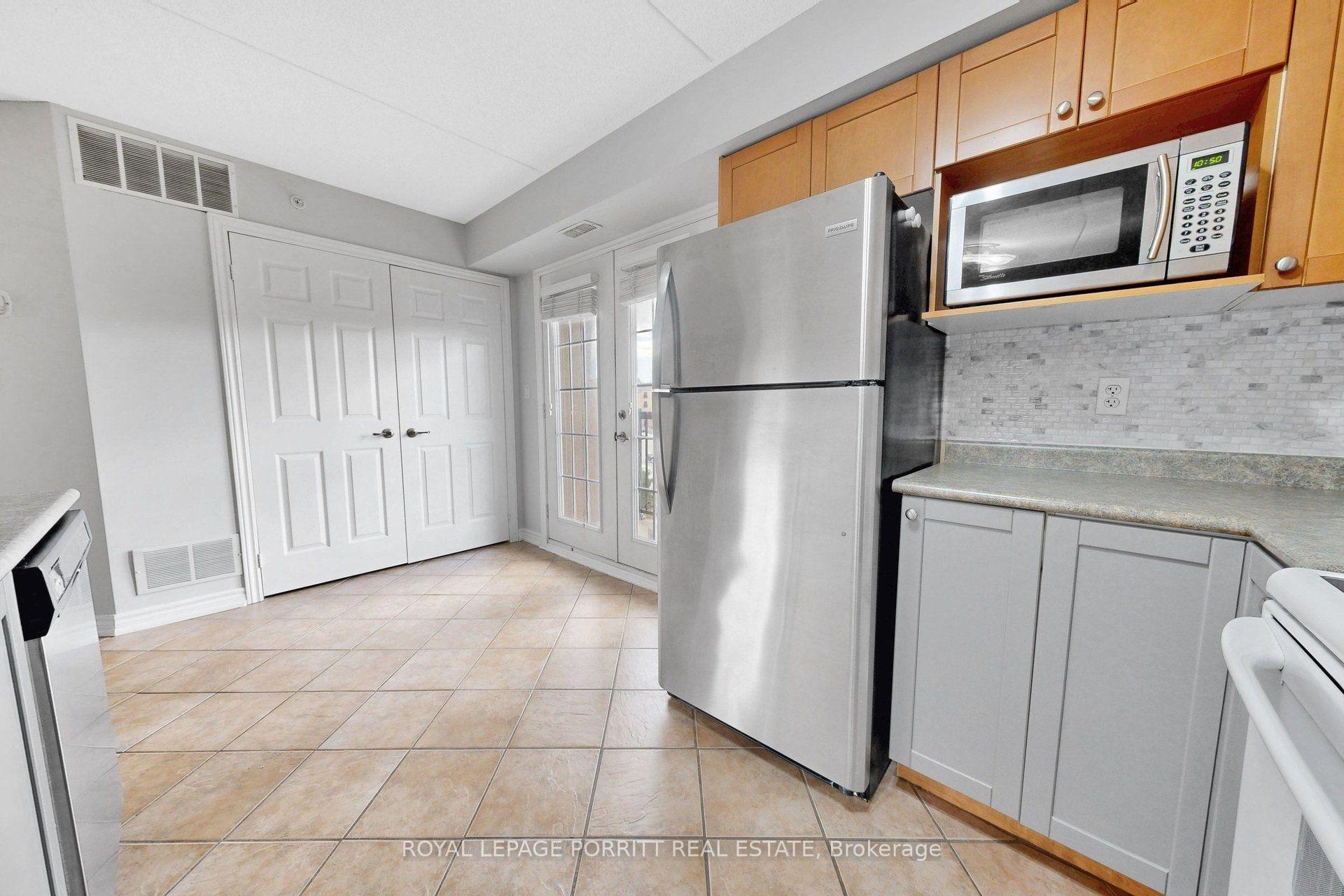 Photo 15 of 2085 Appleby Line, Burlington, Uptown — HOMEH