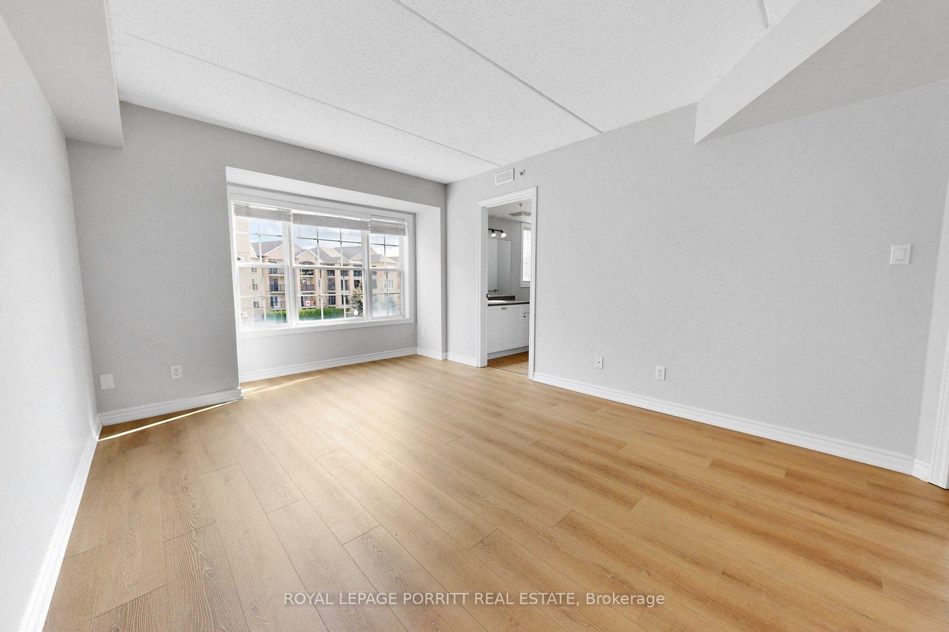 Photo 18 of 2085 Appleby Line, Burlington, Uptown — HOMEH