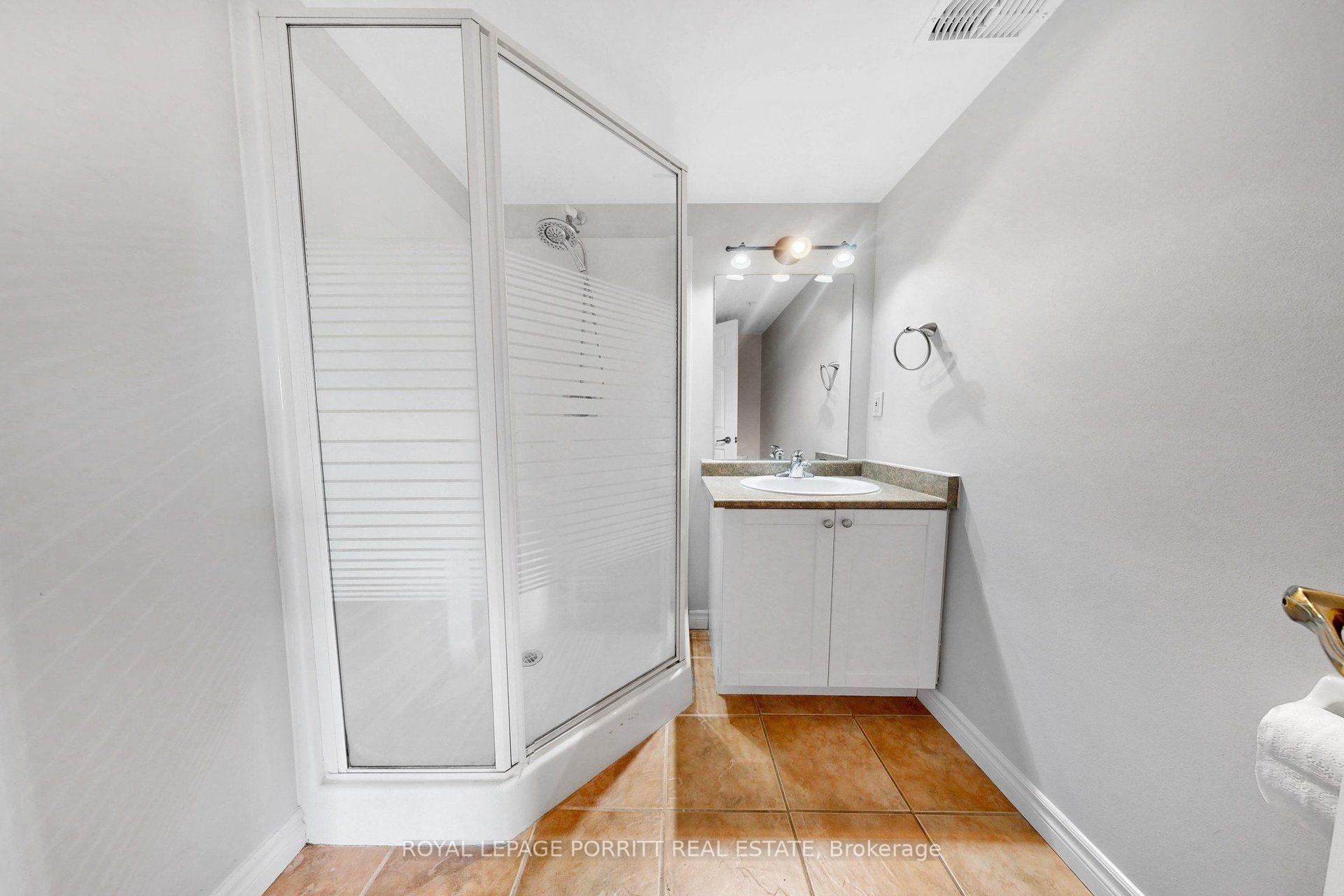 Photo 21 of 2085 Appleby Line, Burlington, Uptown — HOMEH