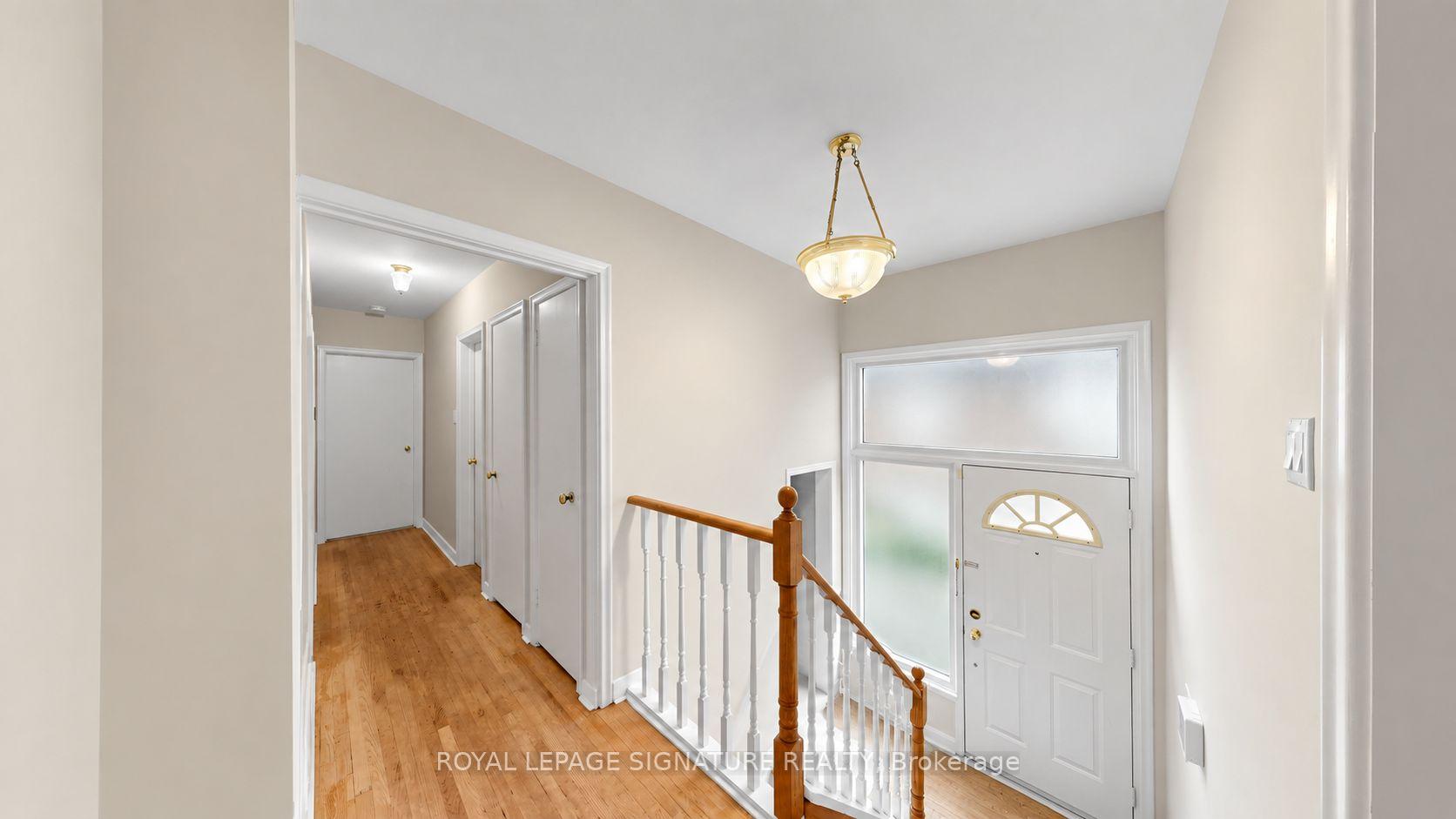 Photo 17 of 35 Florens Avenue, Scarborough, Clairlea-Birchmount — HOMEH