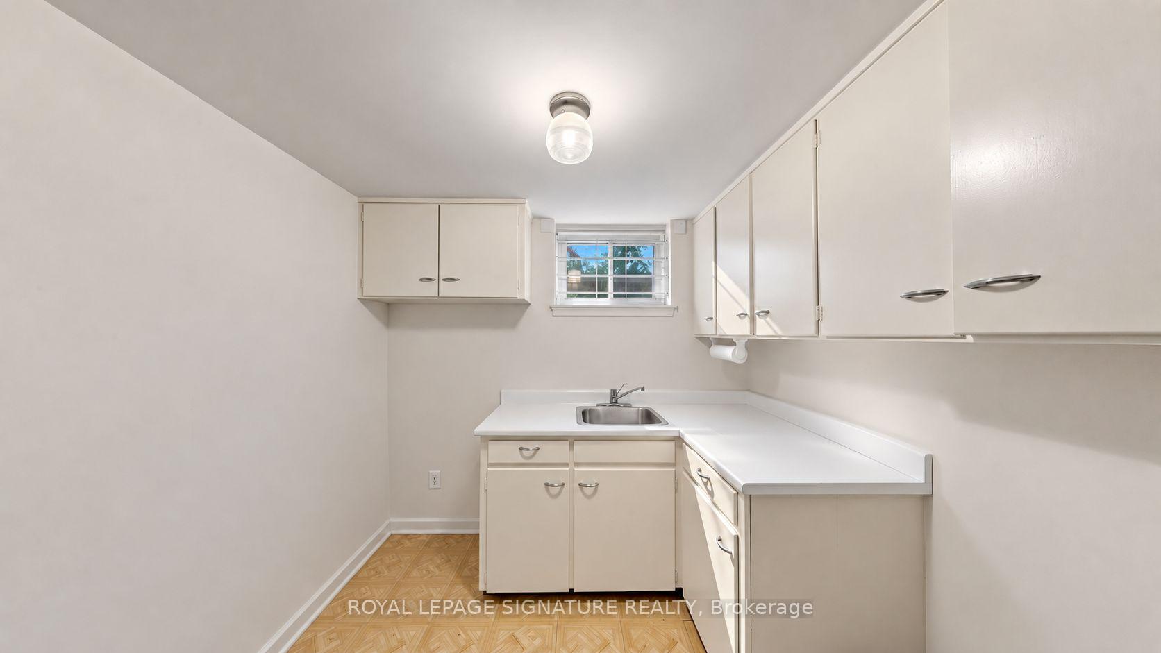Photo 20 of 35 Florens Avenue, Scarborough, Clairlea-Birchmount — HOMEH