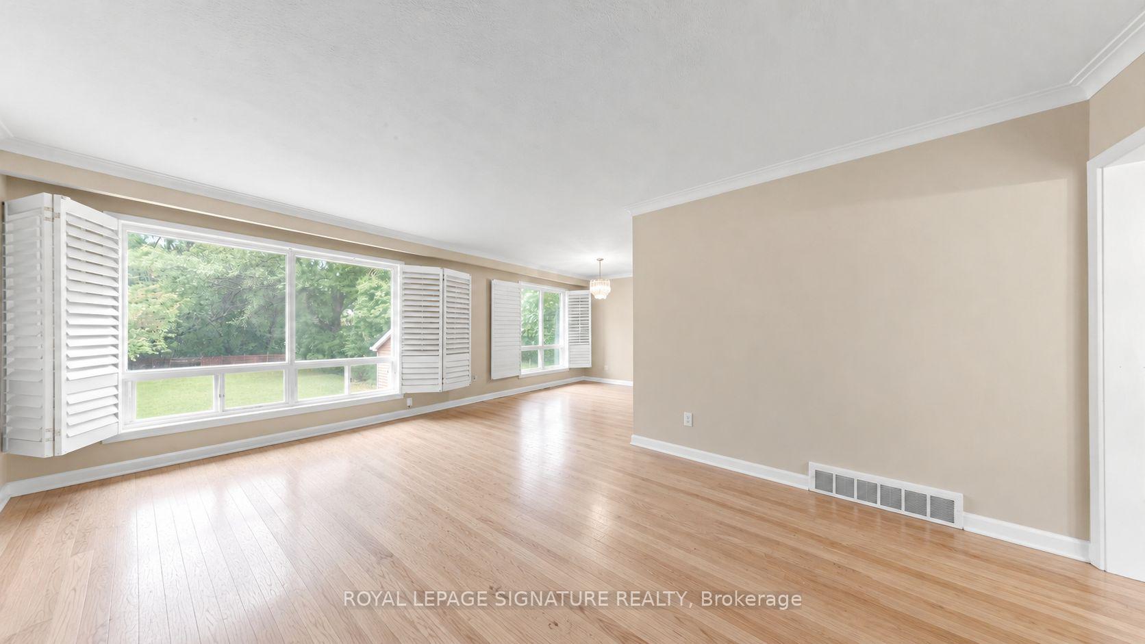 Photo 21 of 35 Florens Avenue, Scarborough, Clairlea-Birchmount — HOMEH