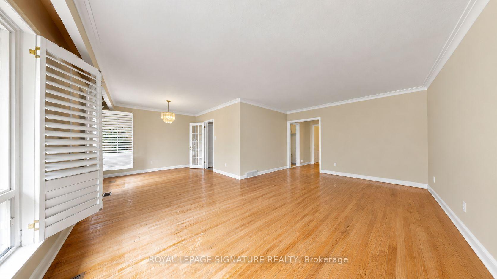 Photo 23 of 35 Florens Avenue, Scarborough, Clairlea-Birchmount — HOMEH