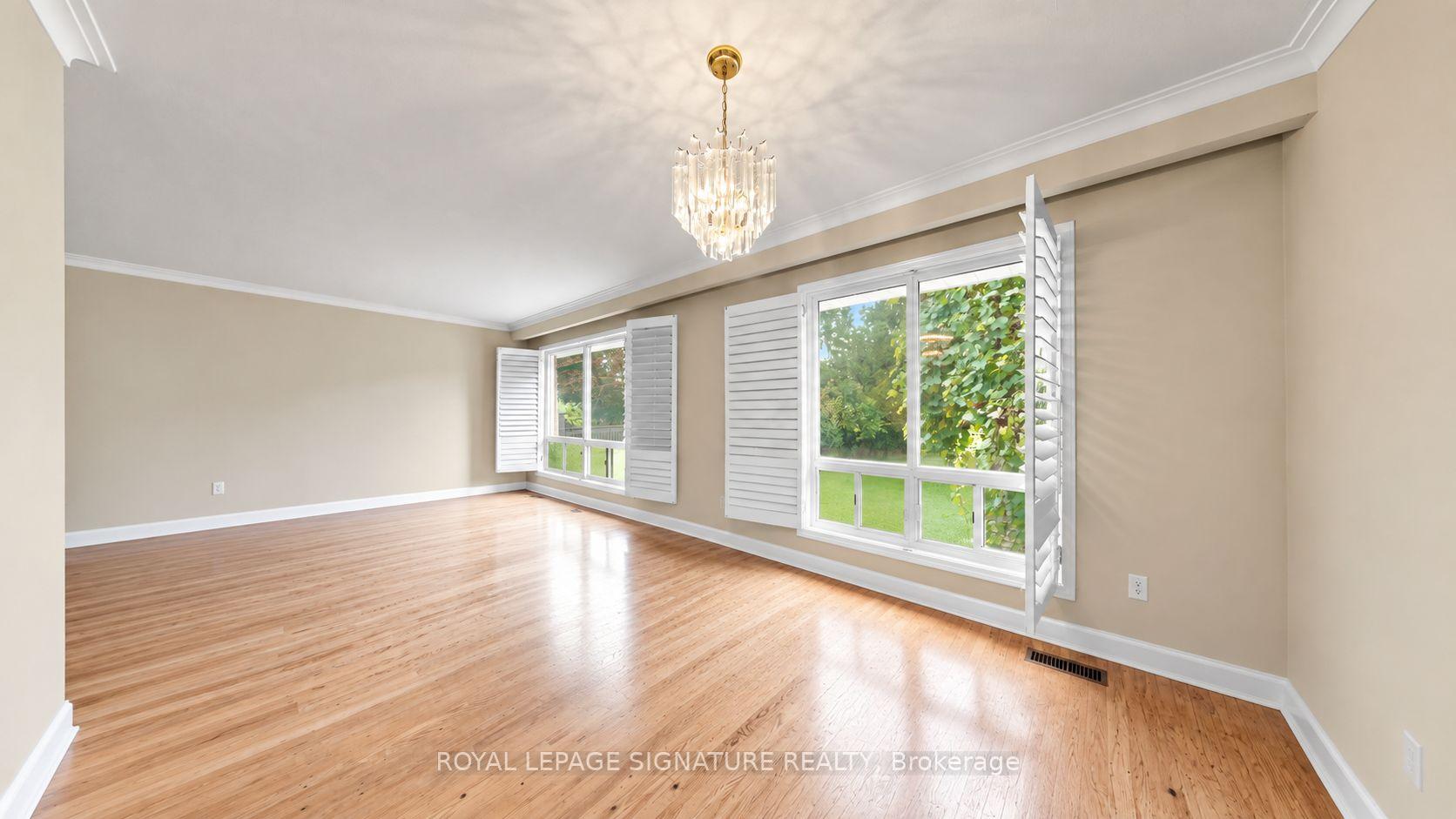 Photo 31 of 35 Florens Avenue, Scarborough, Clairlea-Birchmount — HOMEH