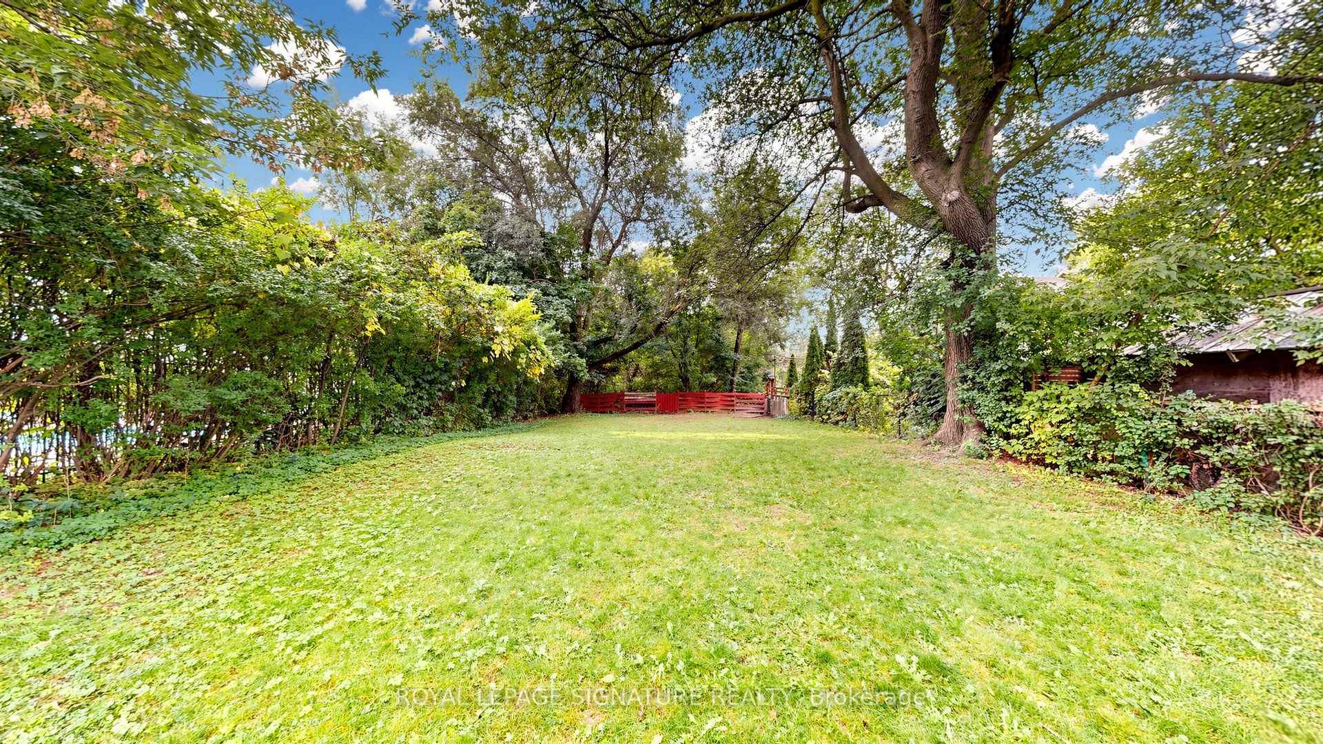 Photo 42 of 35 Florens Avenue, Scarborough, Clairlea-Birchmount — HOMEH