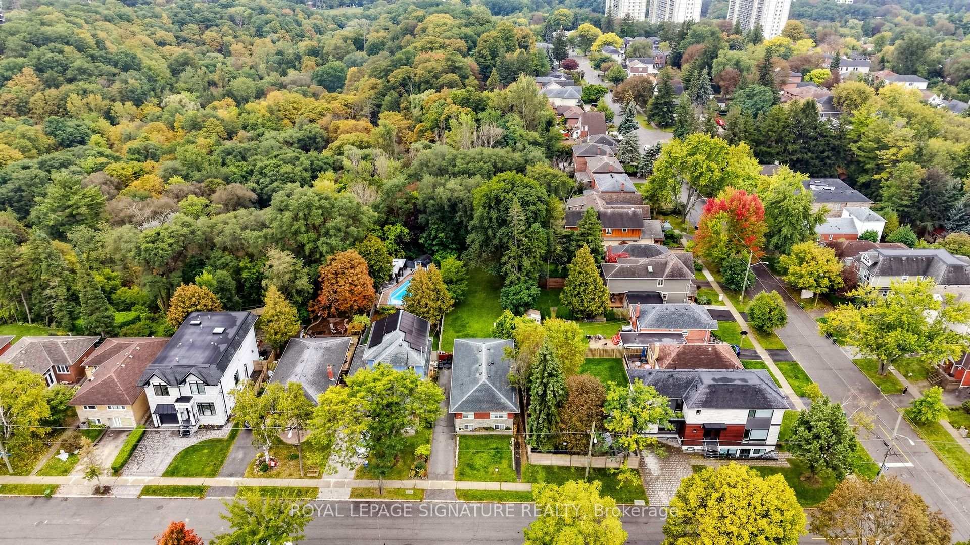 Photo 44 of 35 Florens Avenue, Scarborough, Clairlea-Birchmount — HOMEH