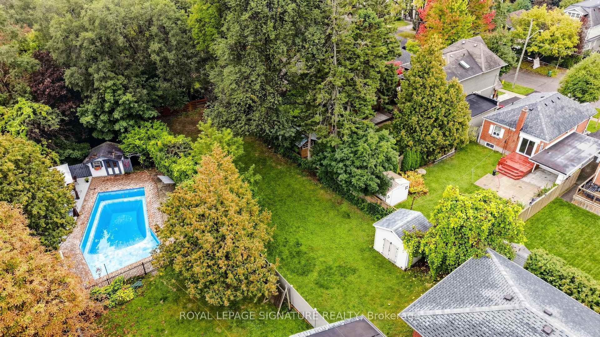 Photo 49 of 35 Florens Avenue, Scarborough, Clairlea-Birchmount — HOMEH
