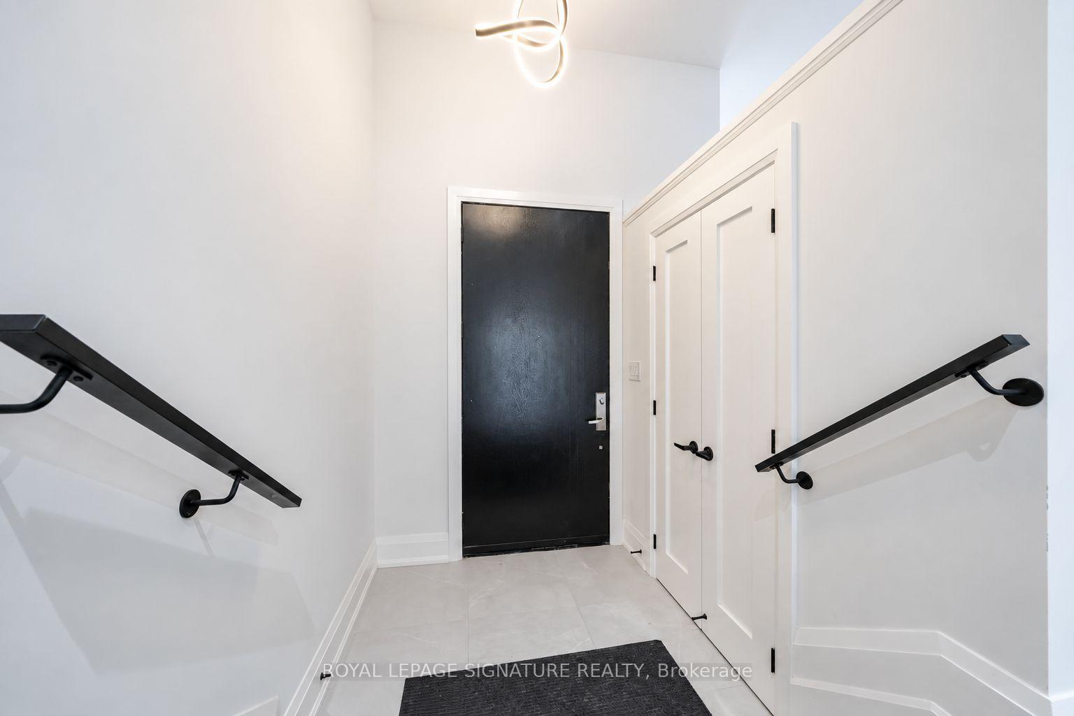 Photo 3 of 540B Pharmacy Avenue, Scarborough, Clairlea-Birchmount — HOMEH