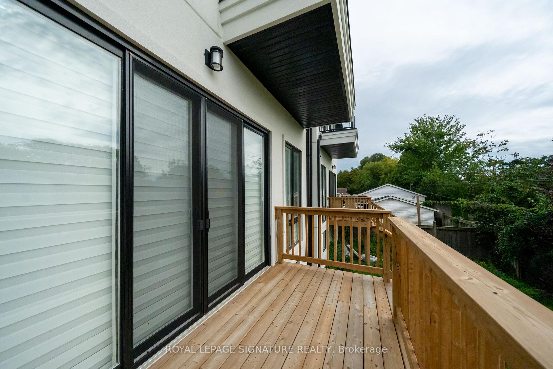 Photo 45 of 540B Pharmacy Avenue, Scarborough, Clairlea-Birchmount — HOMEH