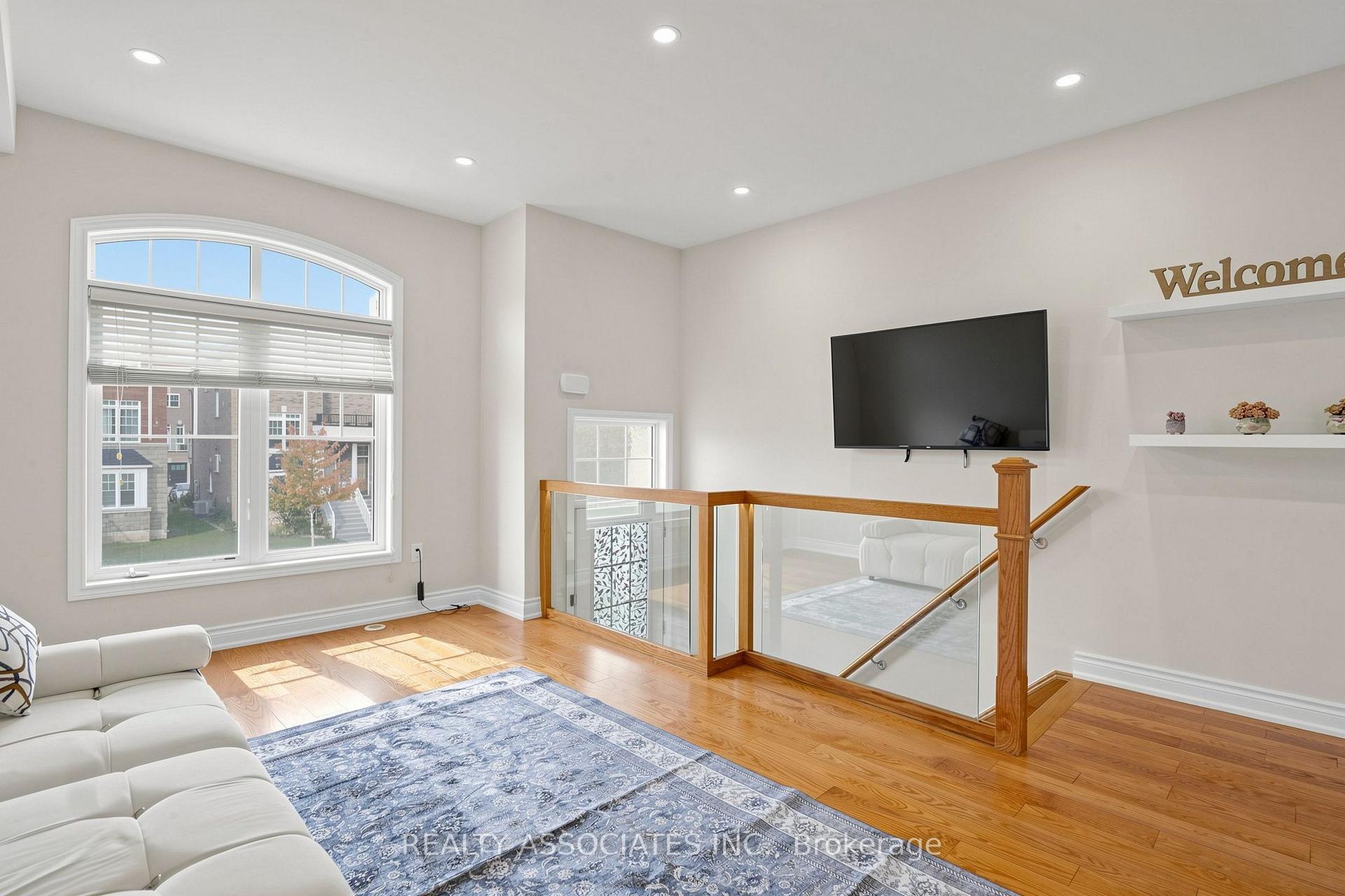 Photo 5 of 297 Delray Drive, Markham, Greensborough — HOMEH