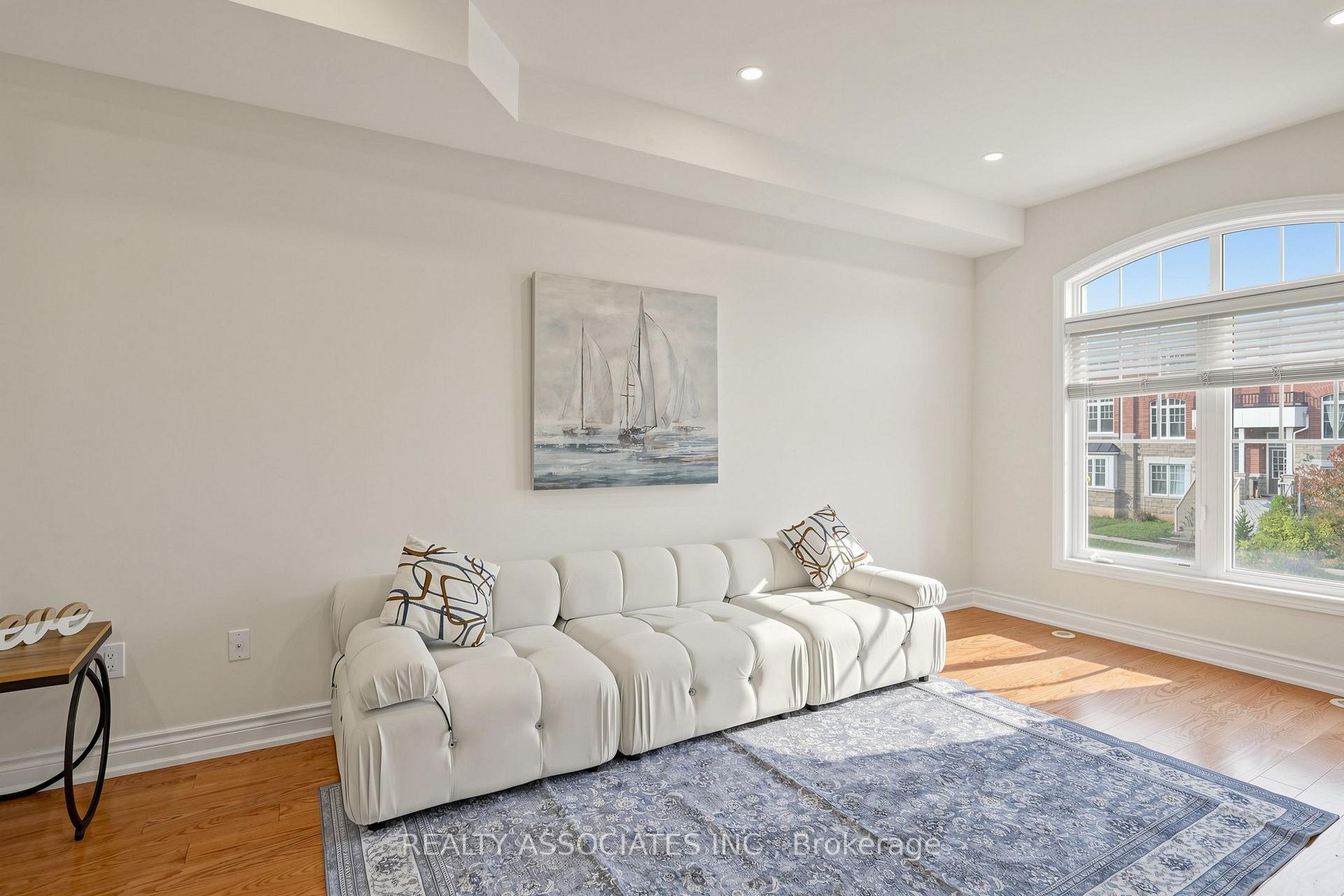 Photo 7 of 297 Delray Drive, Markham, Greensborough — HOMEH