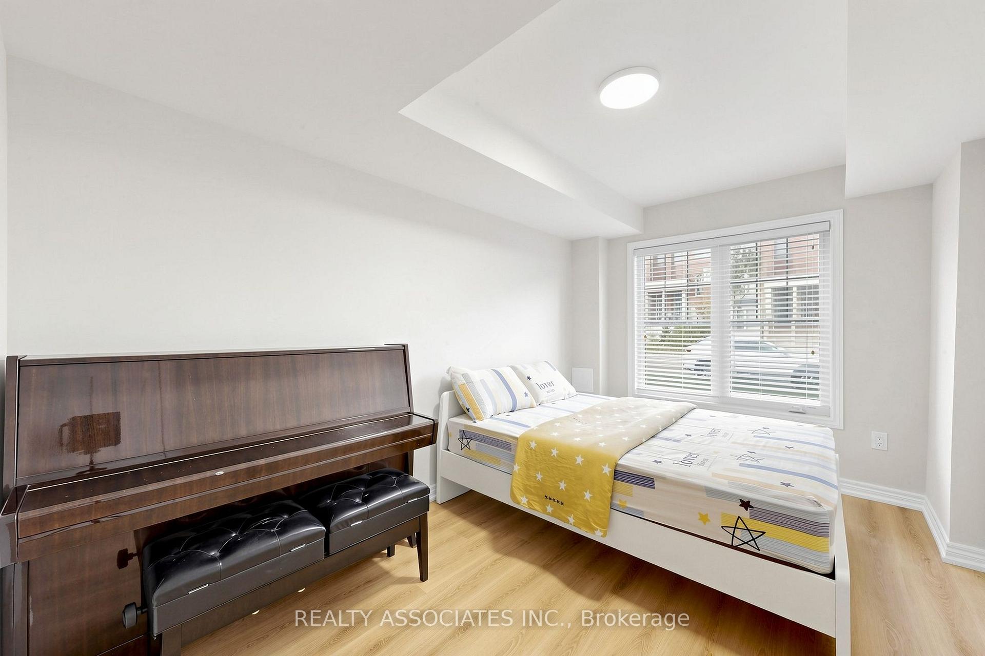Photo 16 of 297 Delray Drive, Markham, Greensborough — HOMEH