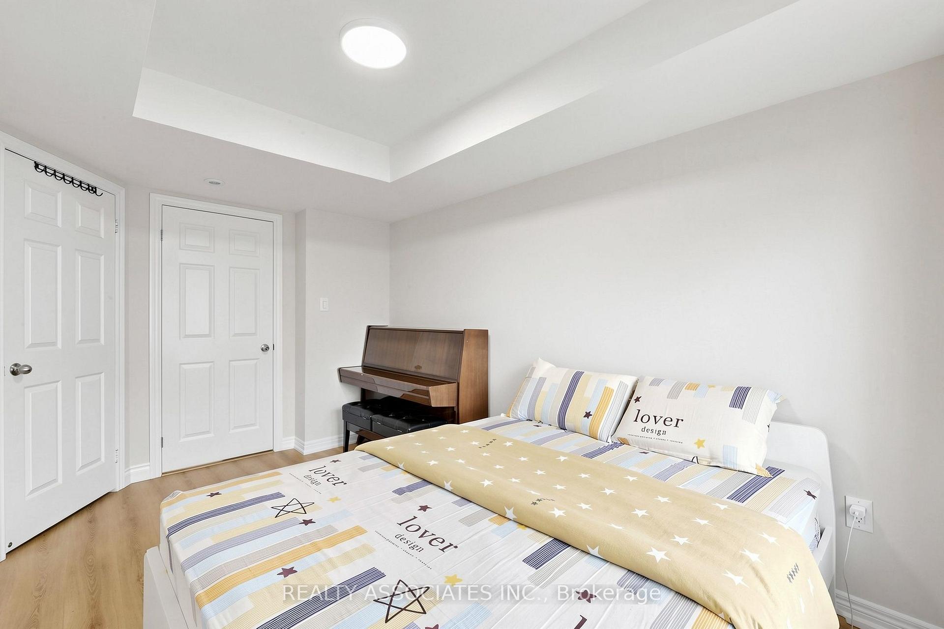 Photo 18 of 297 Delray Drive, Markham, Greensborough — HOMEH