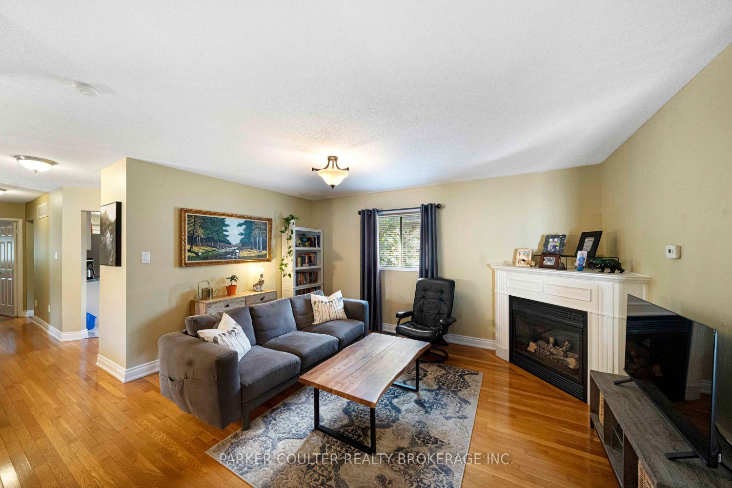 Photo 4 of 178 Dyer Drive, Wasaga Beach — HOMEH