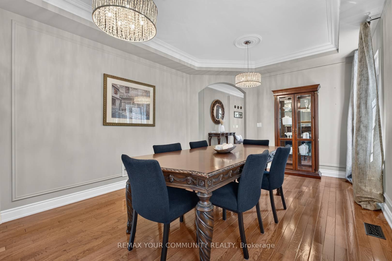 Photo 7 of 38 Dimarino Drive, Vaughan, Patterson — HOMEH