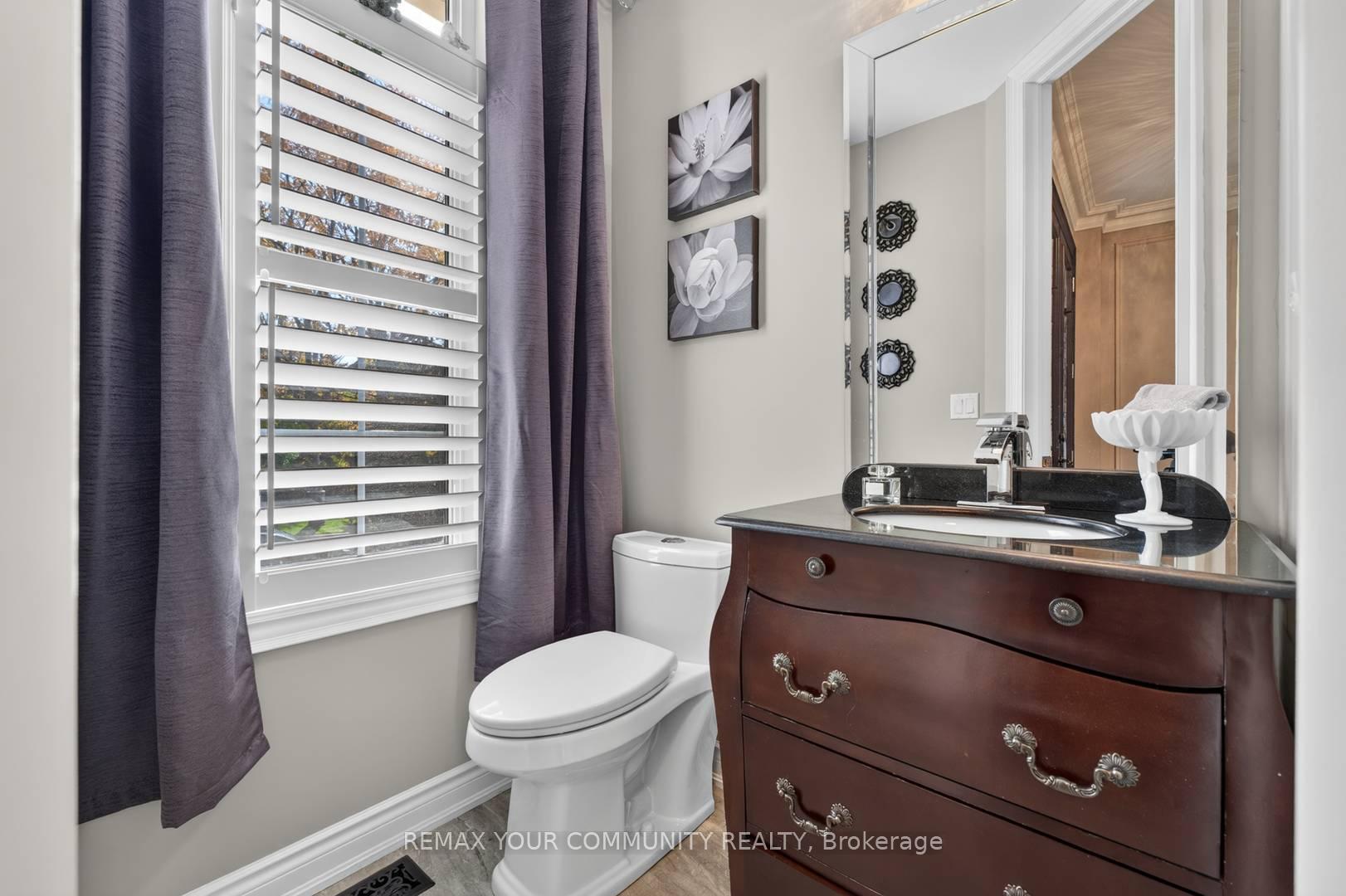 Photo 19 of 38 Dimarino Drive, Vaughan, Patterson — HOMEH