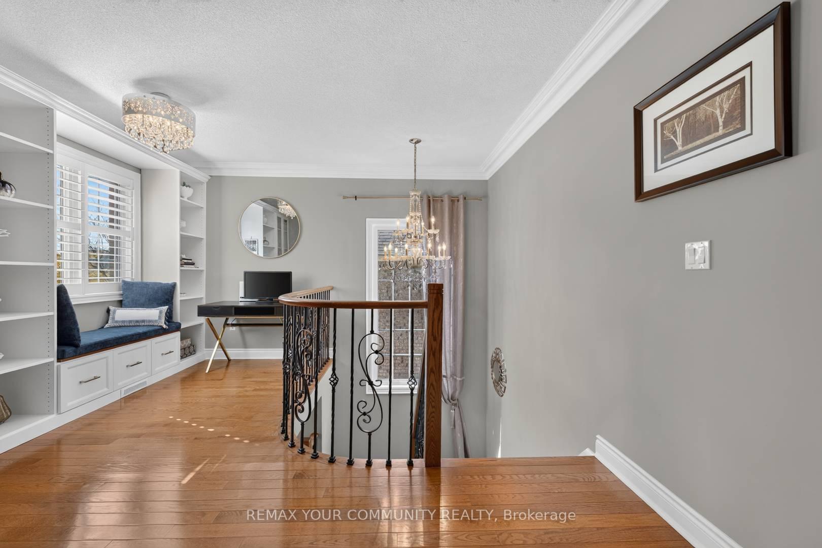 Photo 20 of 38 Dimarino Drive, Vaughan, Patterson — HOMEH