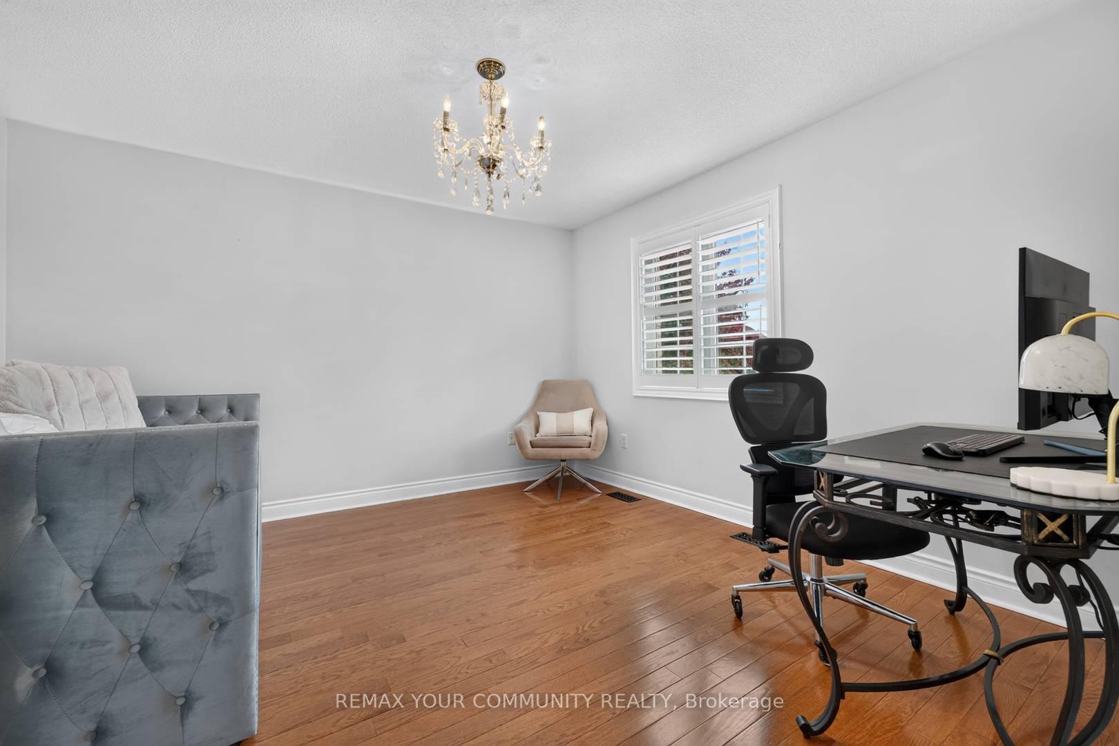 Photo 29 of 38 Dimarino Drive, Vaughan, Patterson — HOMEH