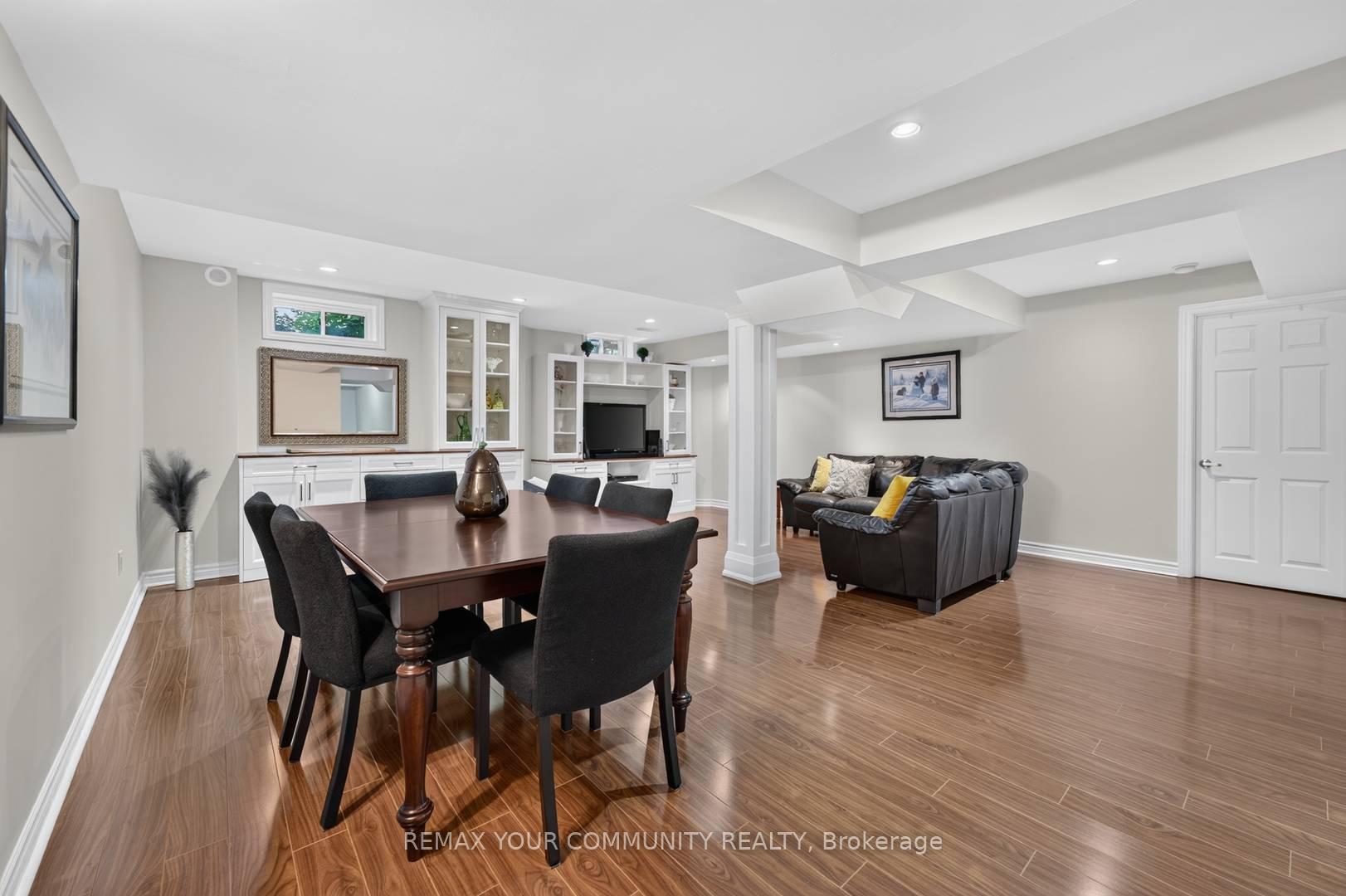 Photo 31 of 38 Dimarino Drive, Vaughan, Patterson — HOMEH