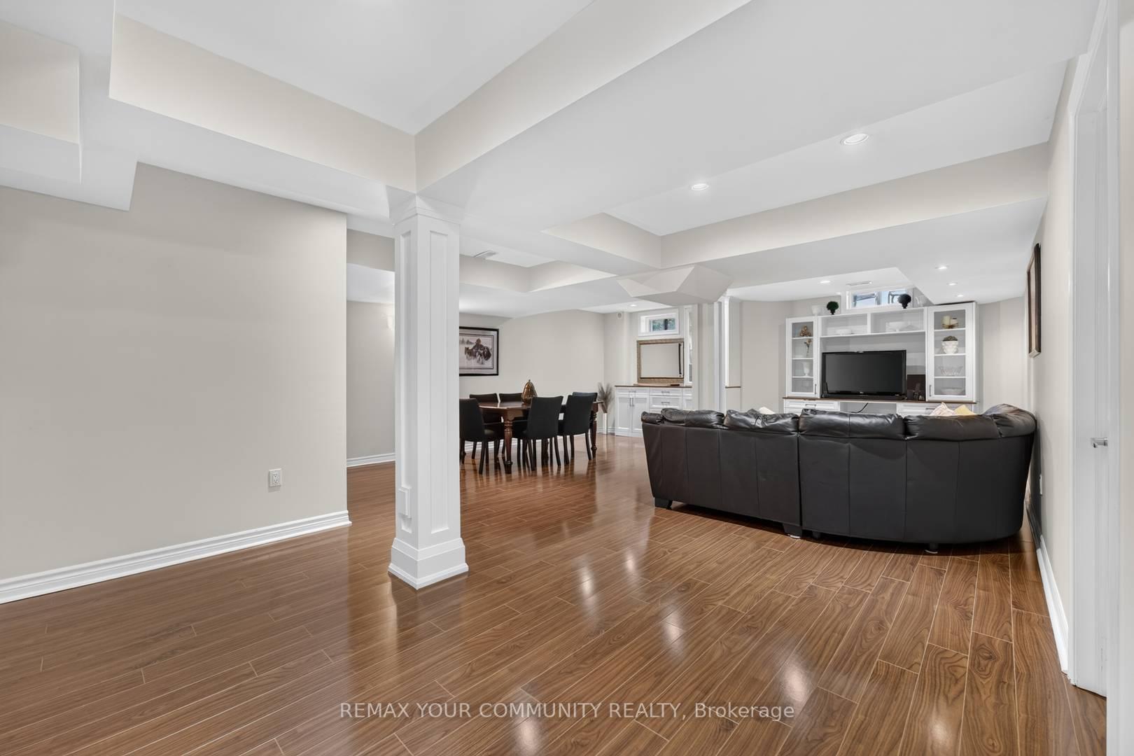 Photo 36 of 38 Dimarino Drive, Vaughan, Patterson — HOMEH