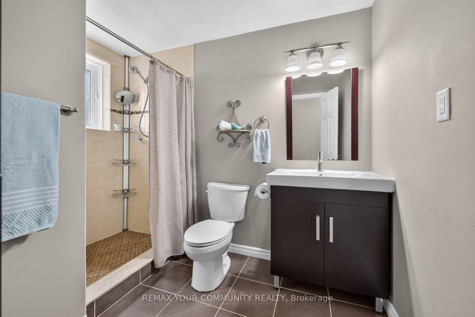 Photo 37 of 38 Dimarino Drive, Vaughan, Patterson — HOMEH