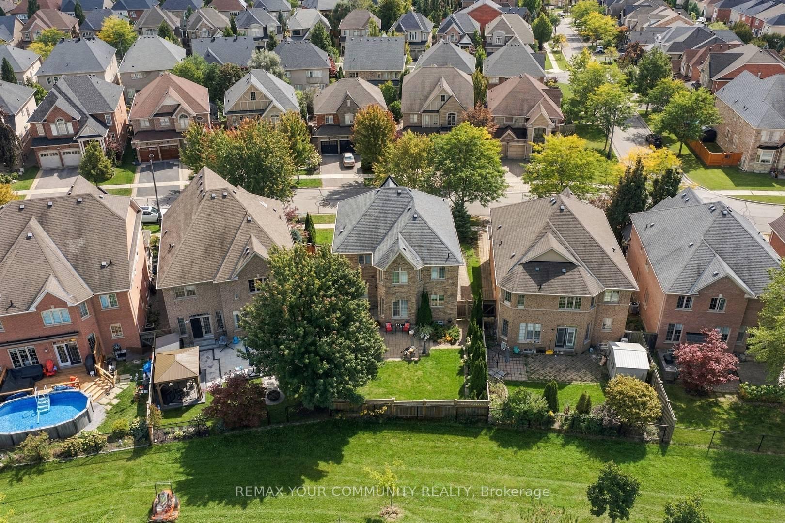 Photo 45 of 38 Dimarino Drive, Vaughan, Patterson — HOMEH