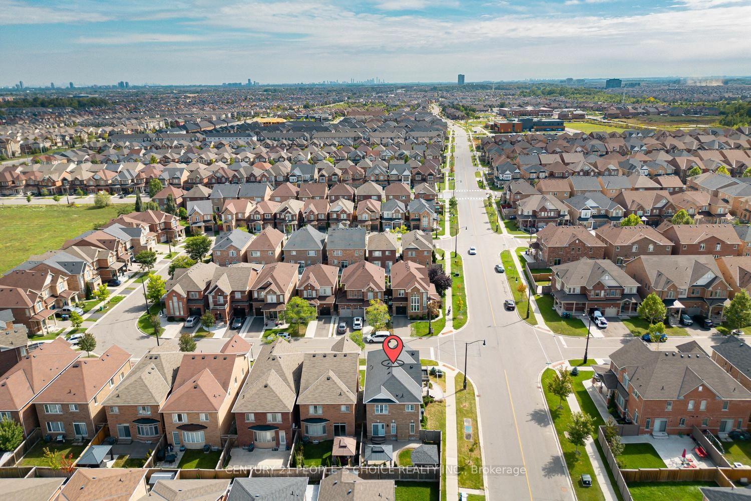 Photo 5 of 359 Robert Parkinson Drive, Brampton, Northwest Brampton — HOMEH