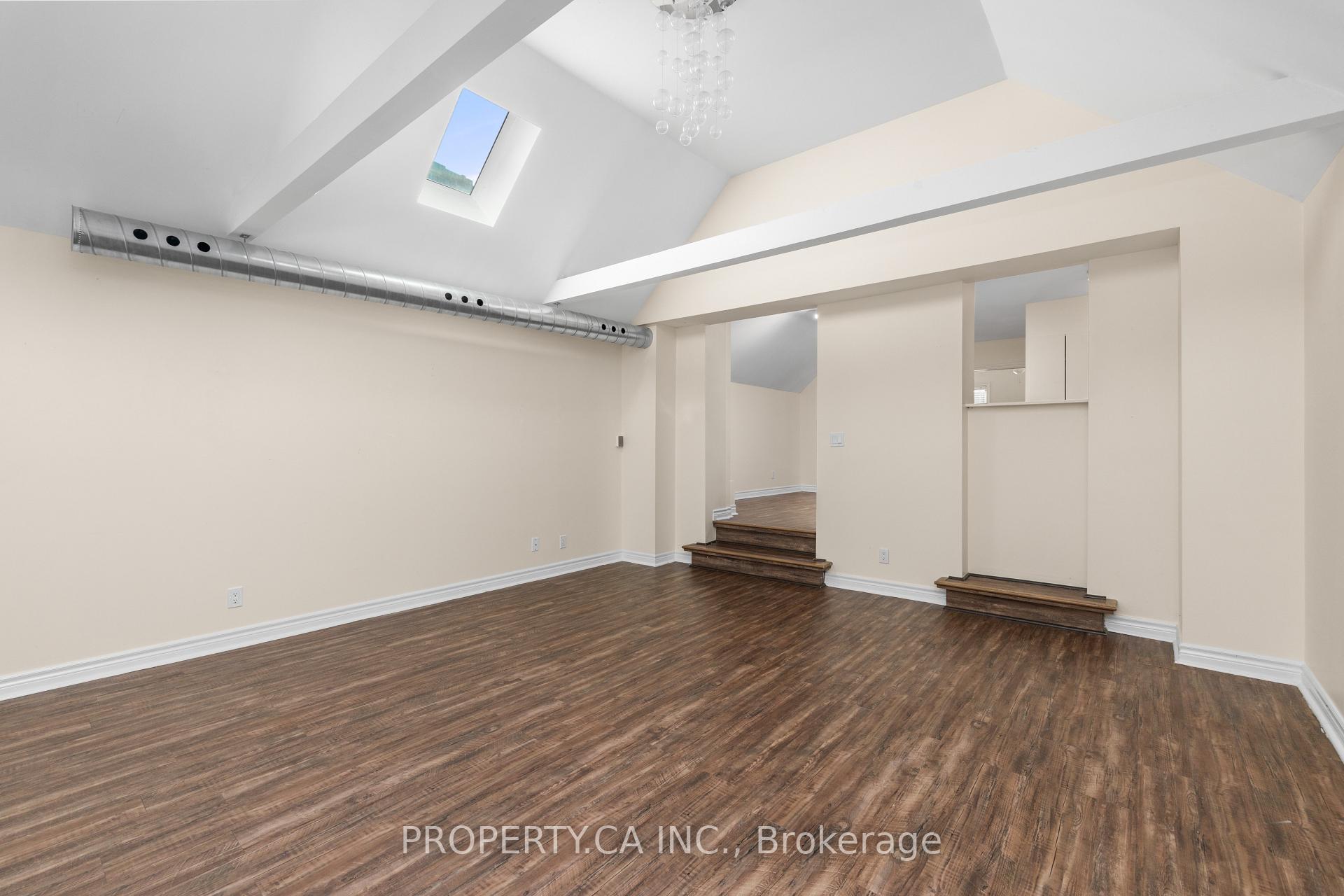 Photo 12 of 112 Stephenson Avenue, Toronto, East End-Danforth — HOMEH