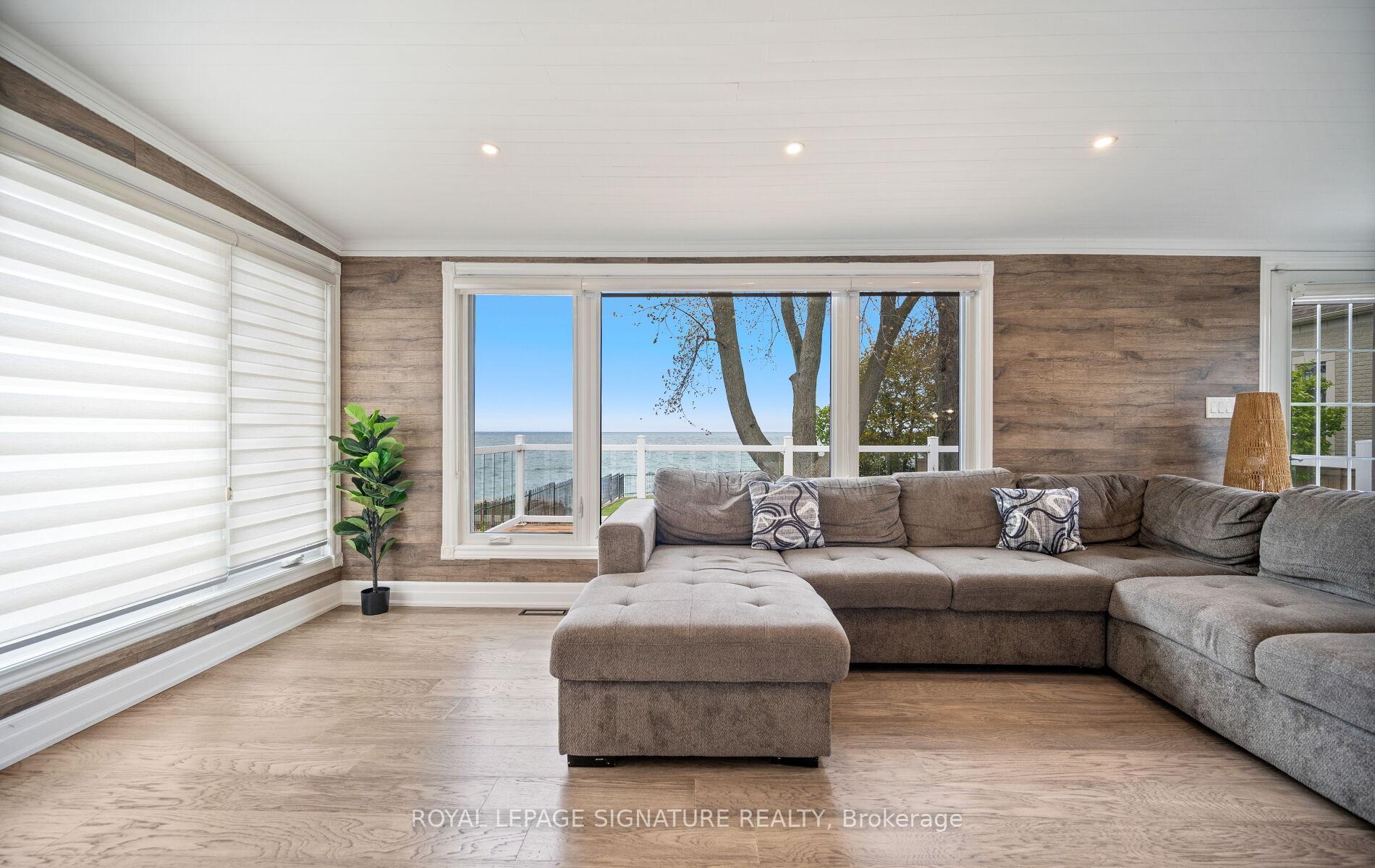 Photo 4 of 17 Wendakee Drive, Hamilton, Stoney Creek — HOMEH