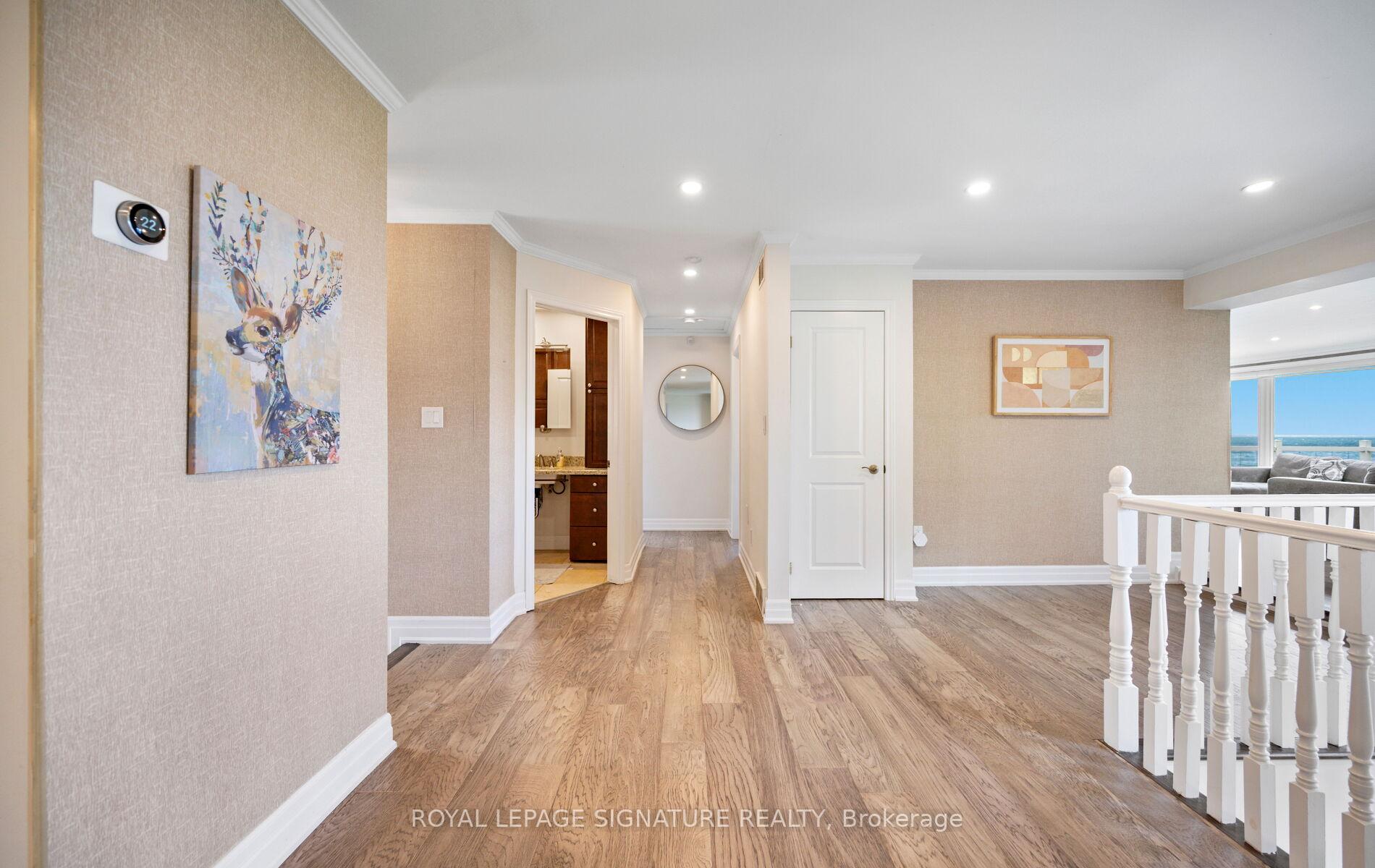 Photo 19 of 17 Wendakee Drive, Hamilton, Stoney Creek — HOMEH