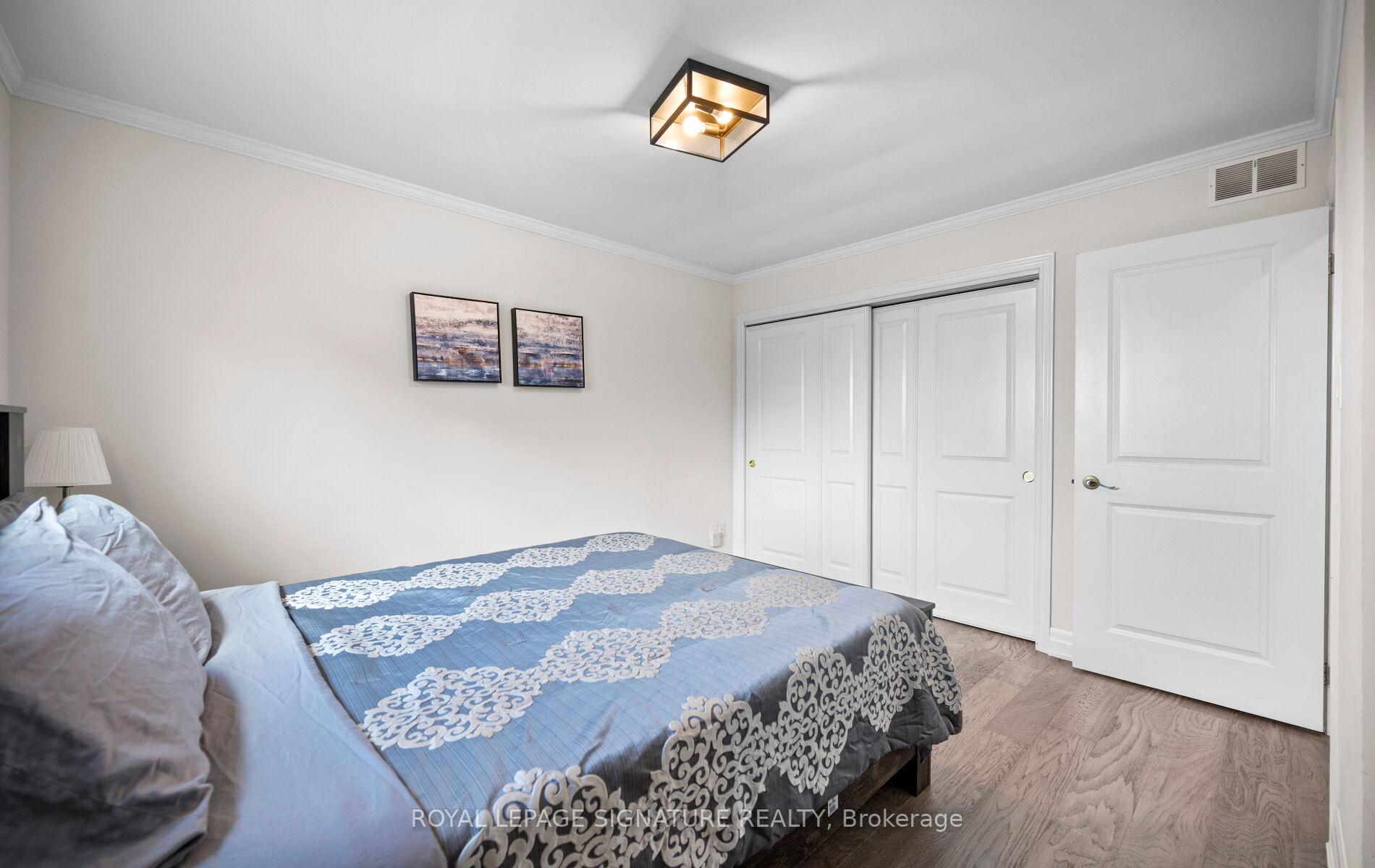 Photo 21 of 17 Wendakee Drive, Hamilton, Stoney Creek — HOMEH