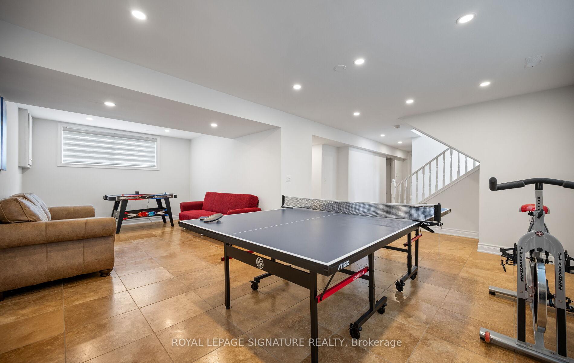 Photo 26 of 17 Wendakee Drive, Hamilton, Stoney Creek — HOMEH