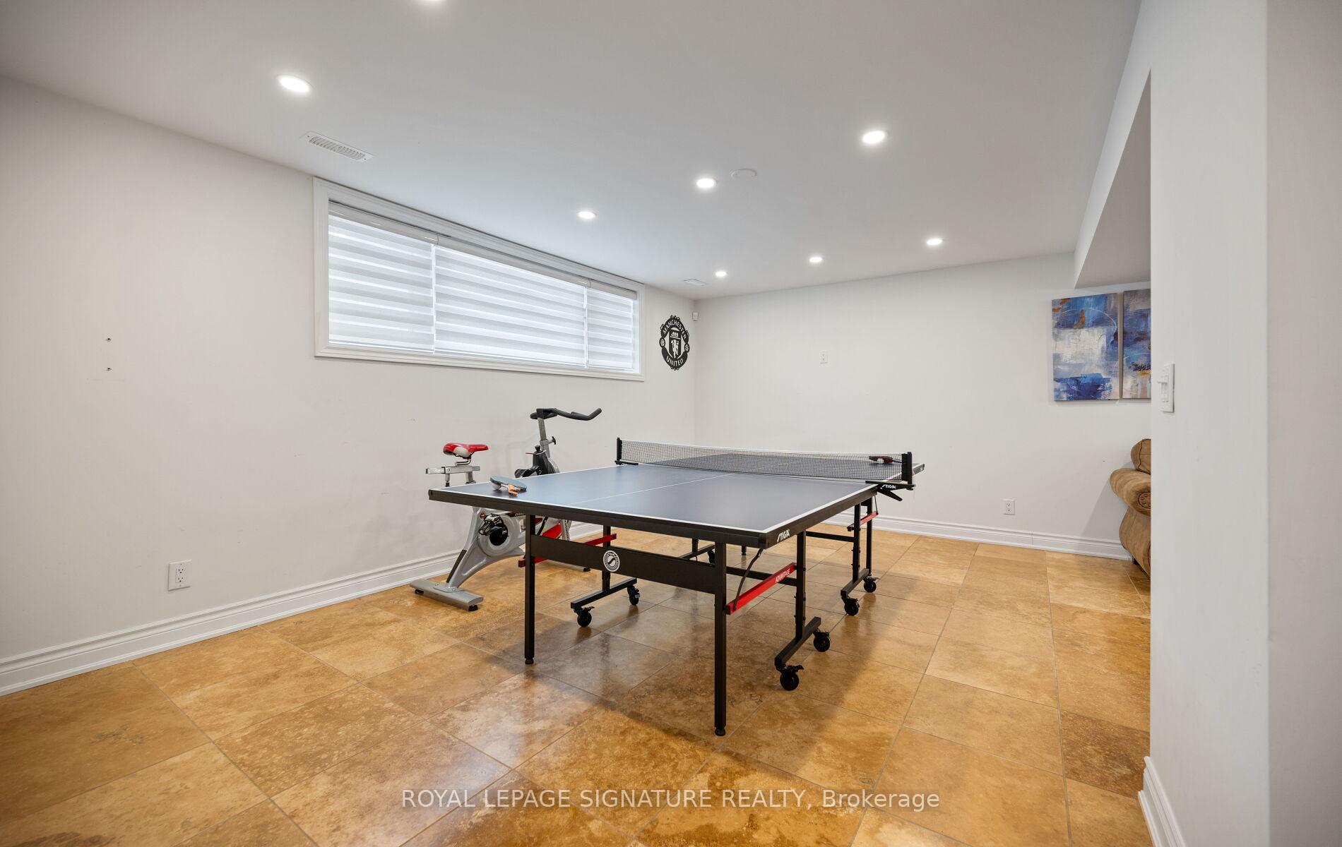 Photo 27 of 17 Wendakee Drive, Hamilton, Stoney Creek — HOMEH