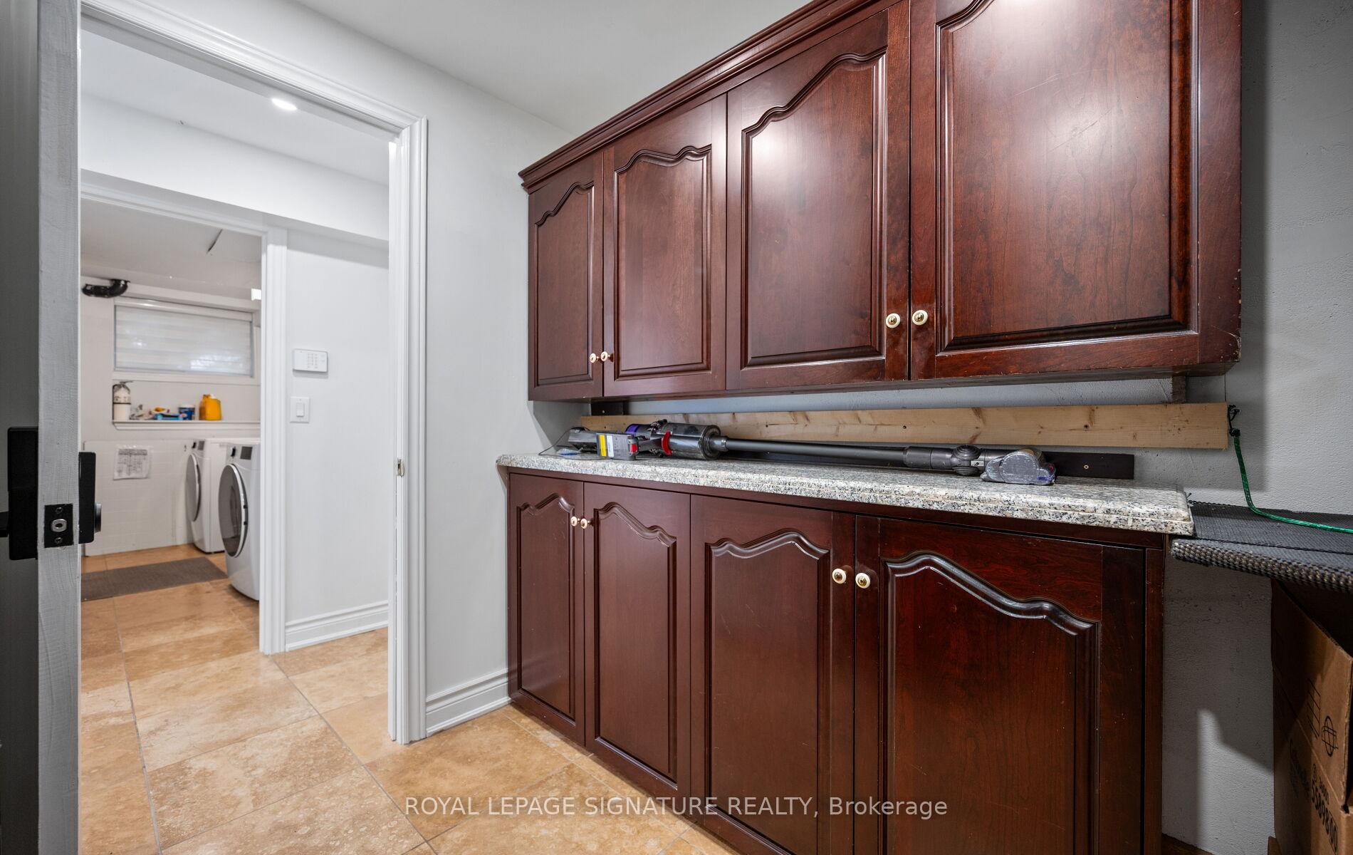 Photo 34 of 17 Wendakee Drive, Hamilton, Stoney Creek — HOMEH