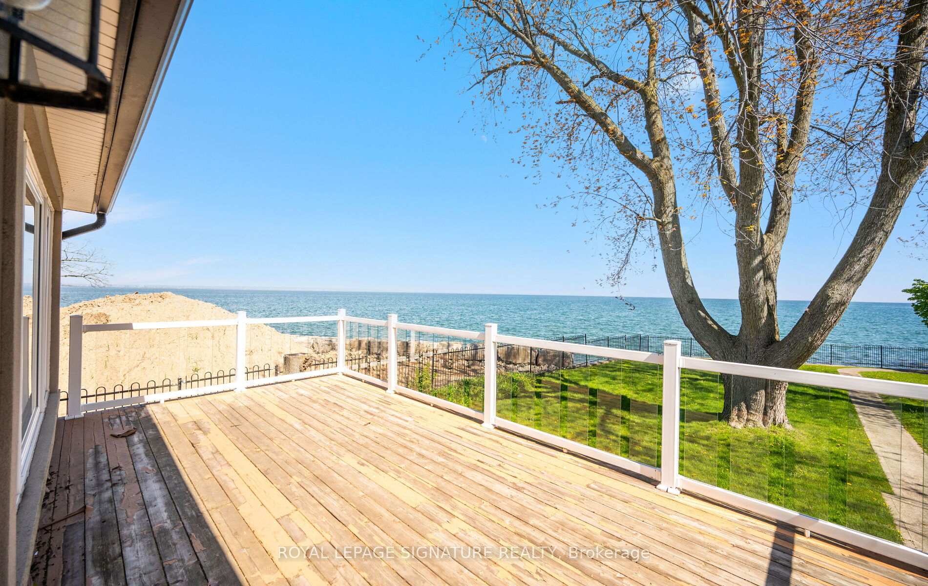 Photo 37 of 17 Wendakee Drive, Hamilton, Stoney Creek — HOMEH